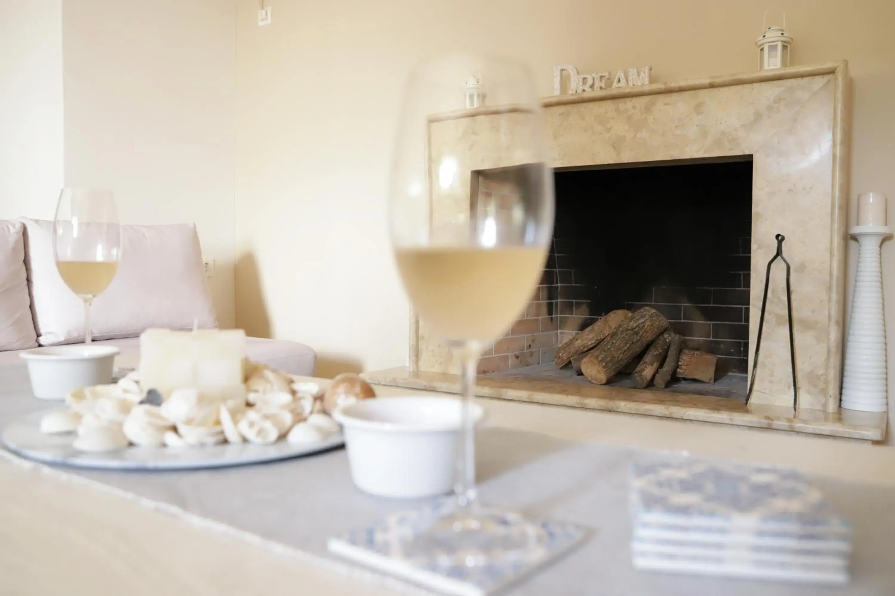 Food and drinks in Perfect home for Relaxing Food and drinks in Perfect home for Relaxing