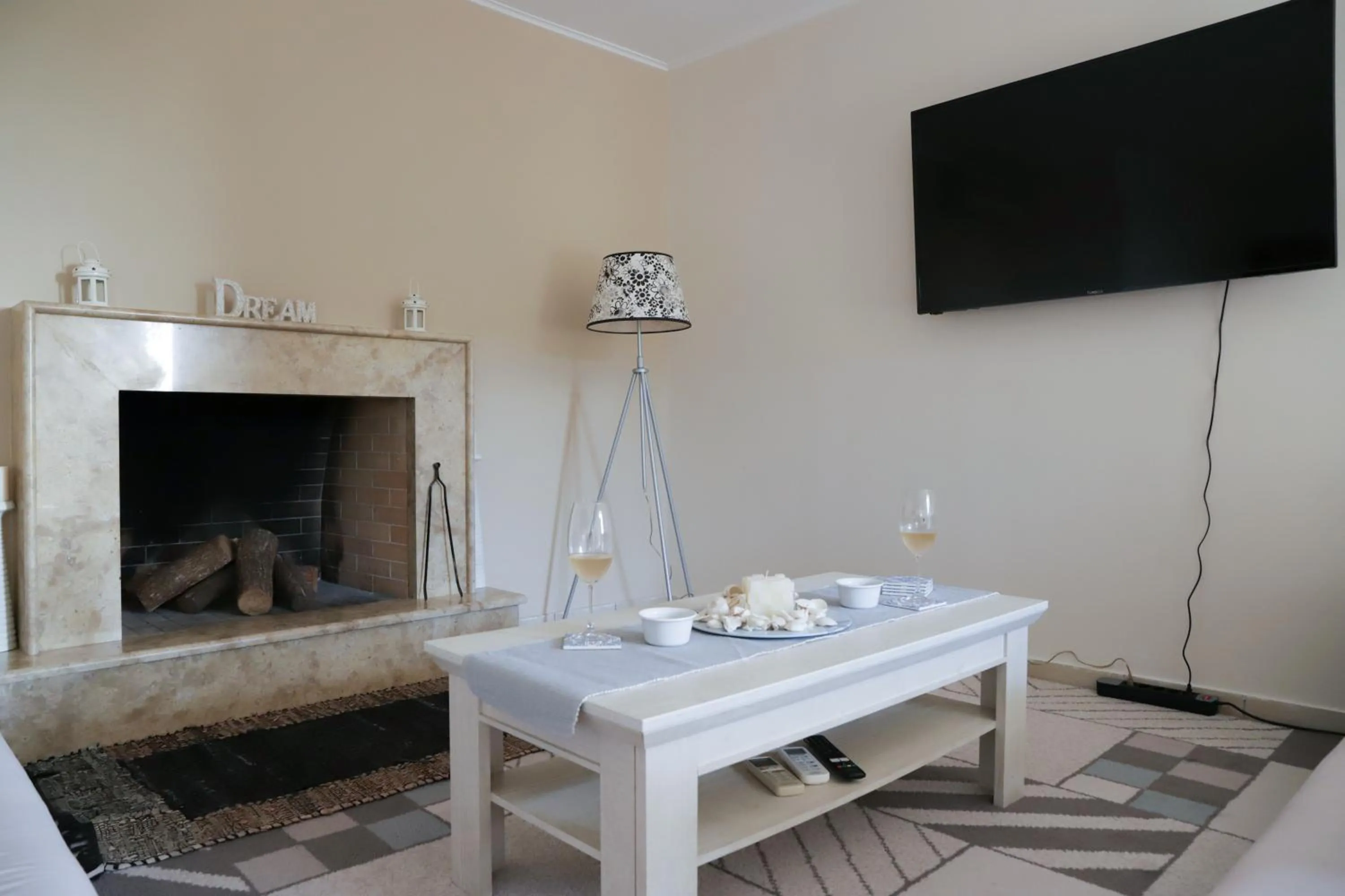 TV and multimedia in Perfect home for Relaxing