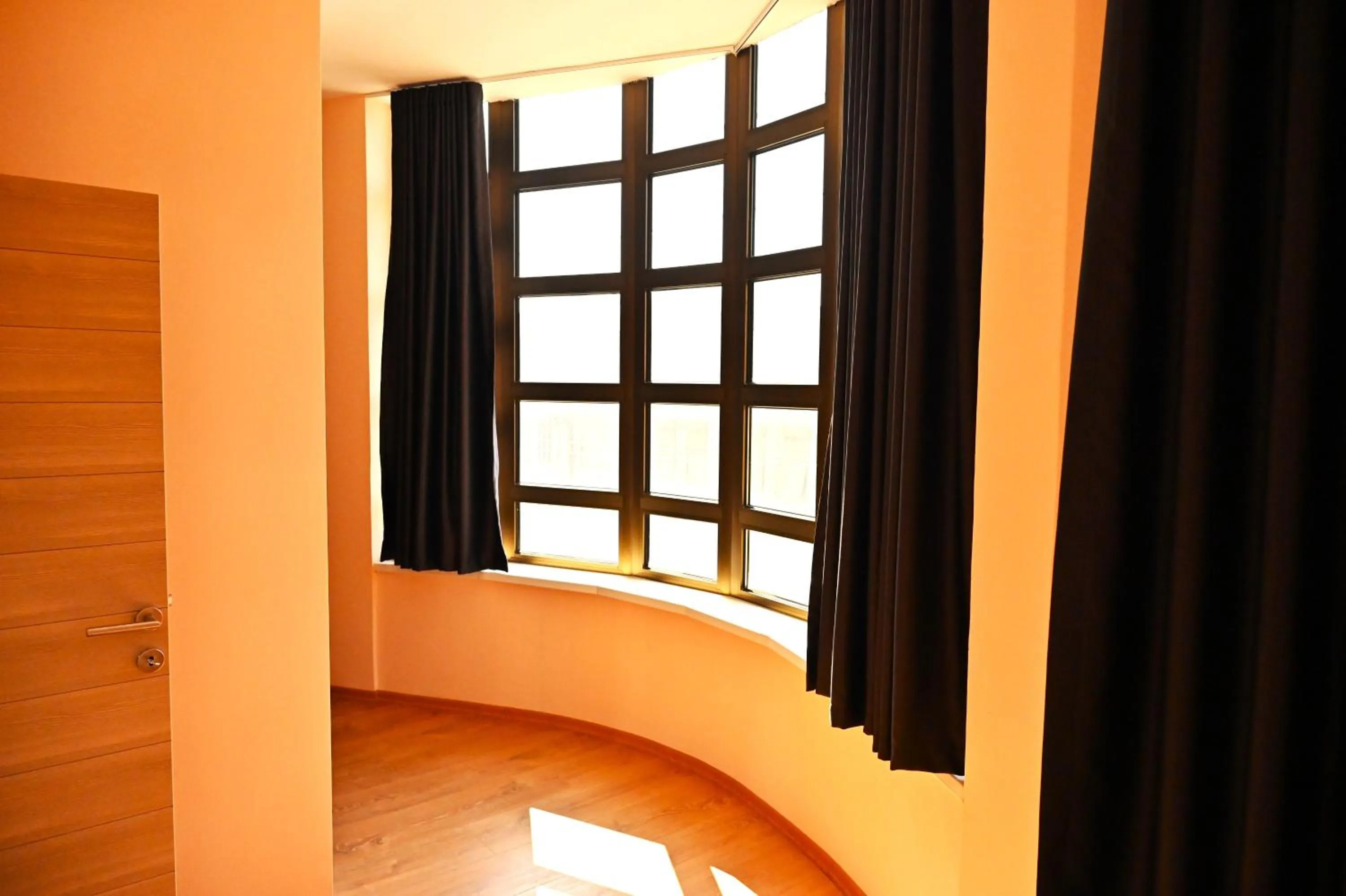 Photo of the whole room in Easy Apartments