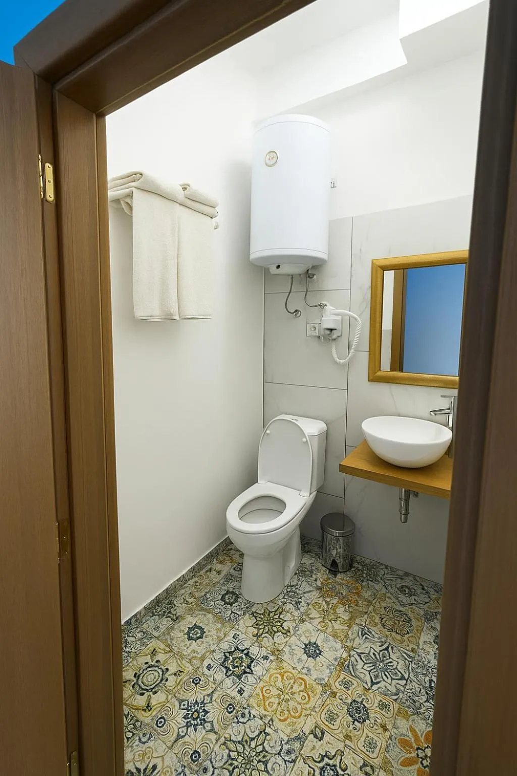 Toilet in Easy Apartments