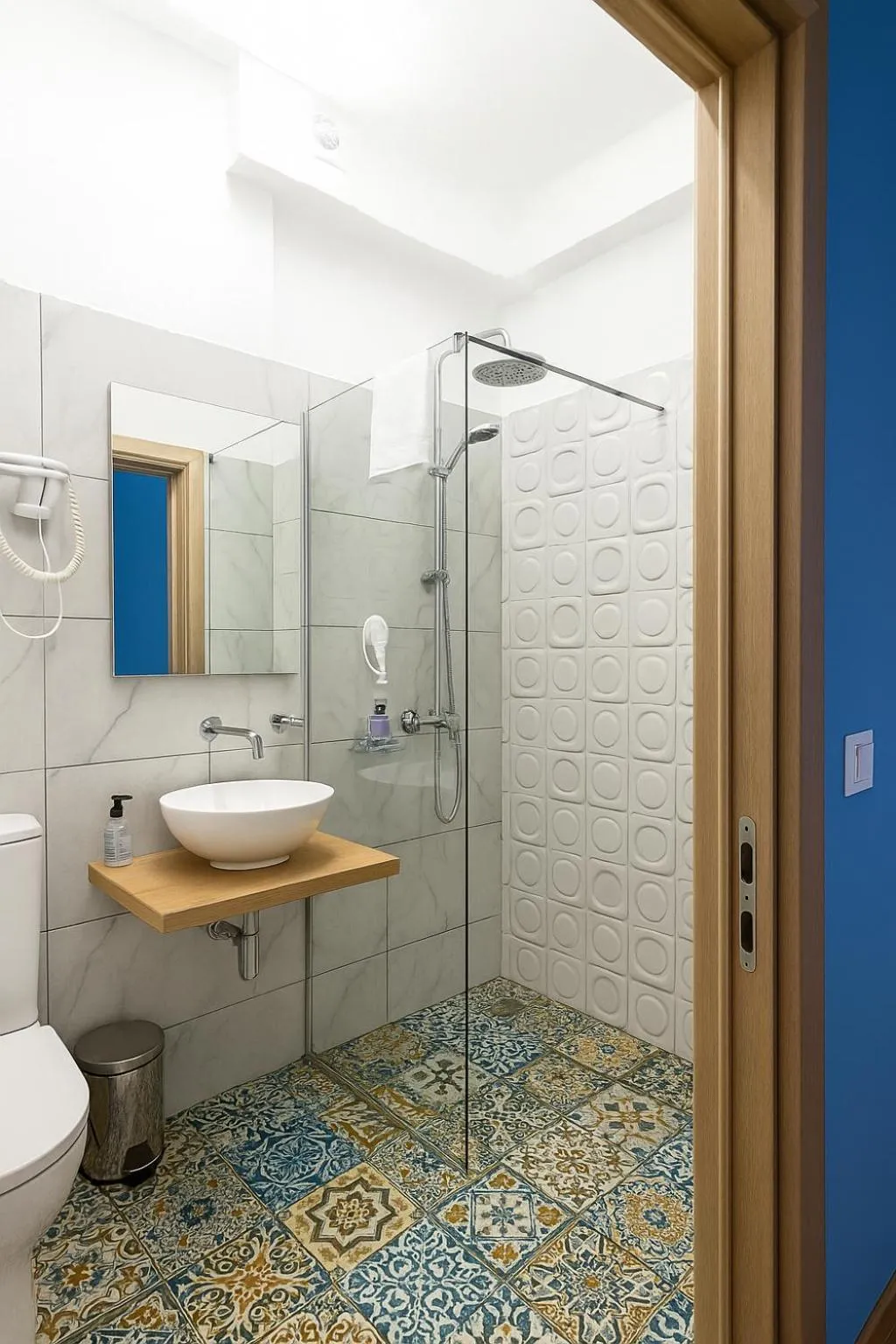 Shower in Easy Apartments