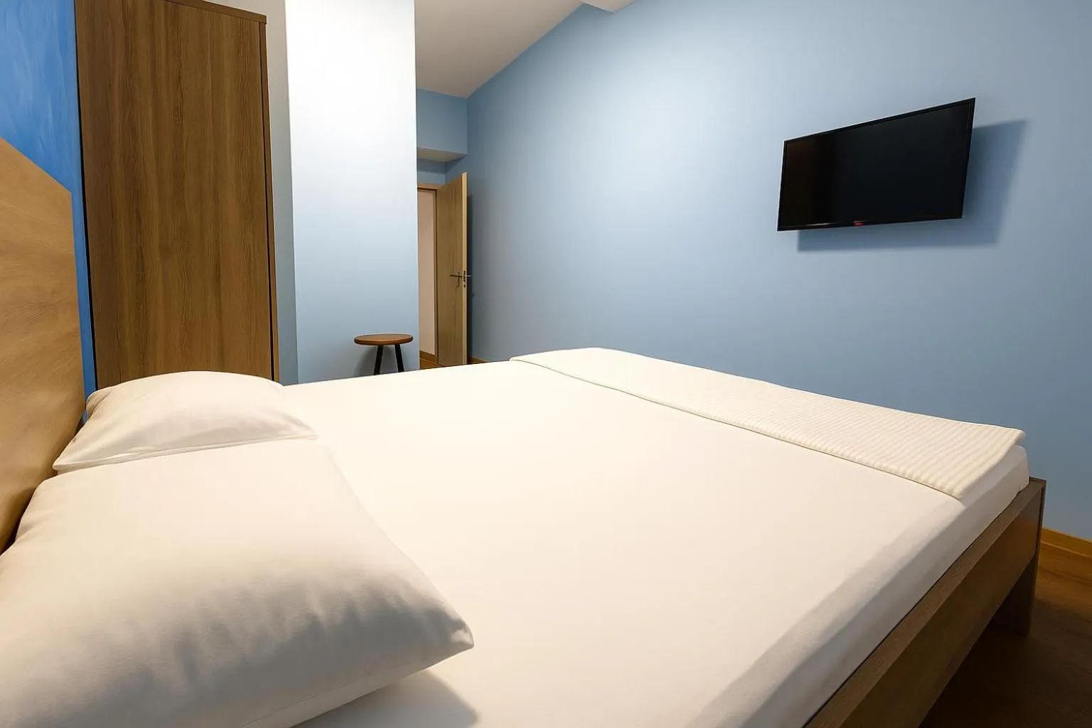 Bed in Easy Apartments