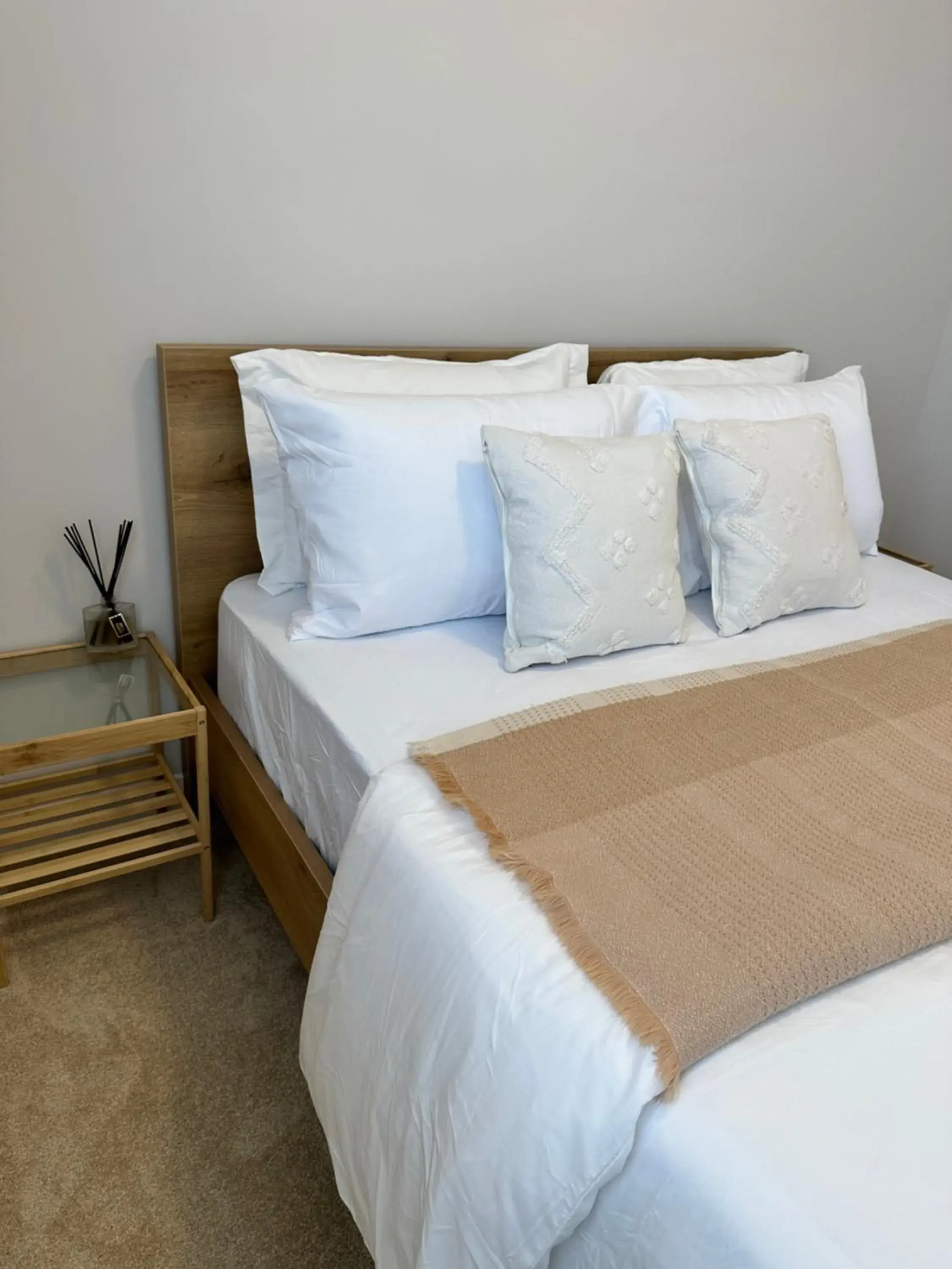 Standard Queen Room in The Stay Lounge Standard Queen Room in The Stay Lounge