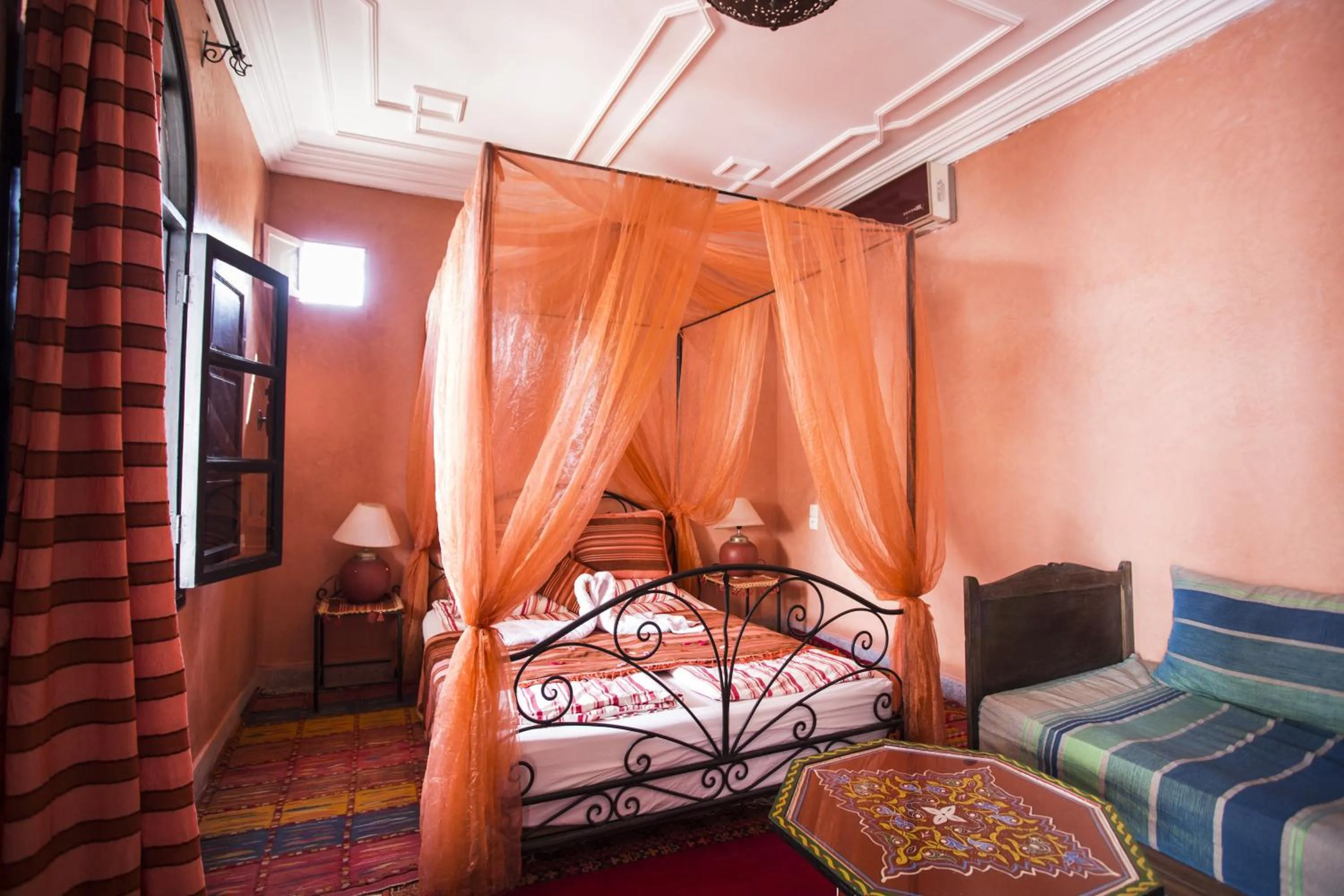 bunk bed, Bed in Riad Losra