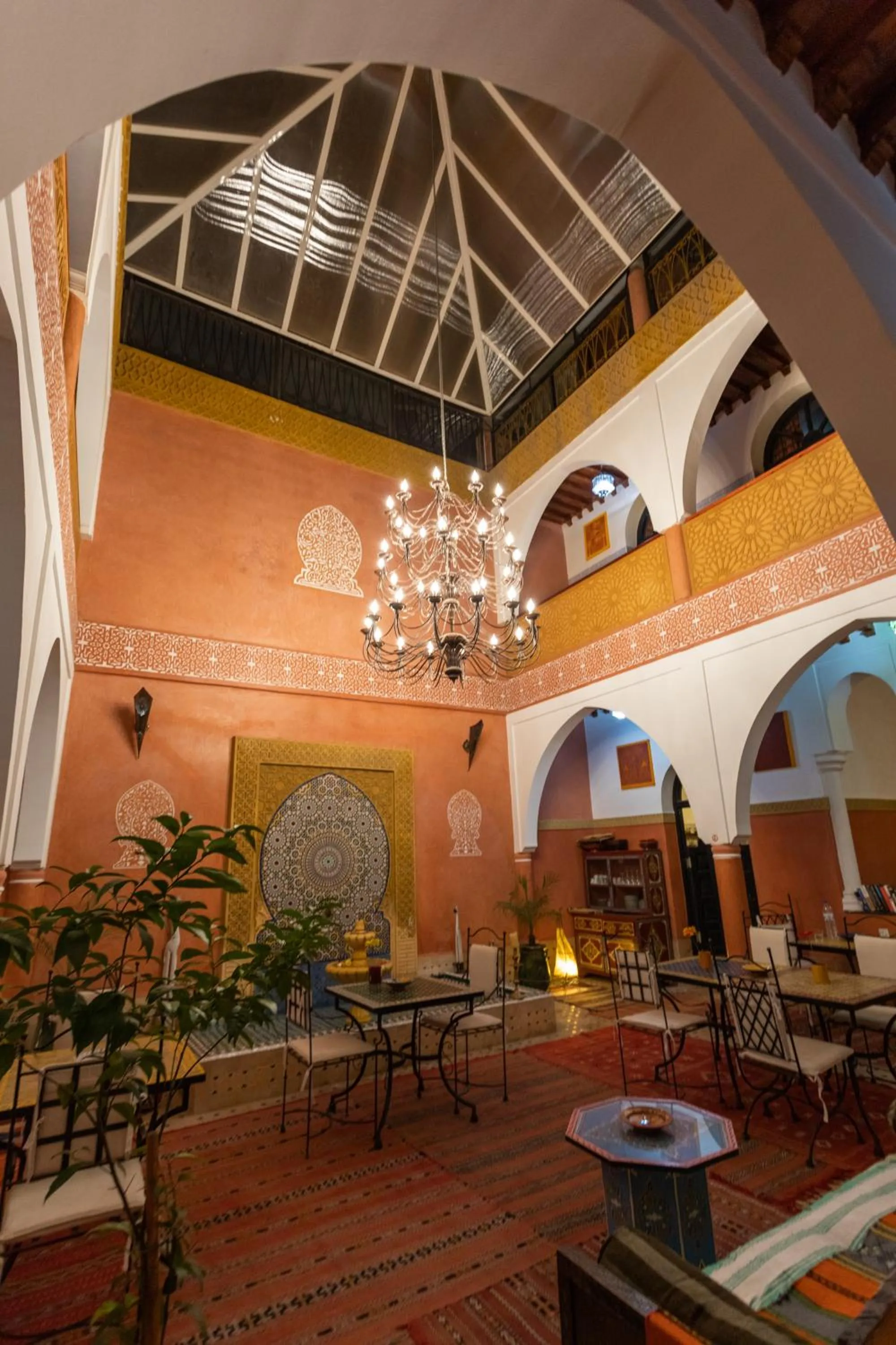 Property building in Riad Losra