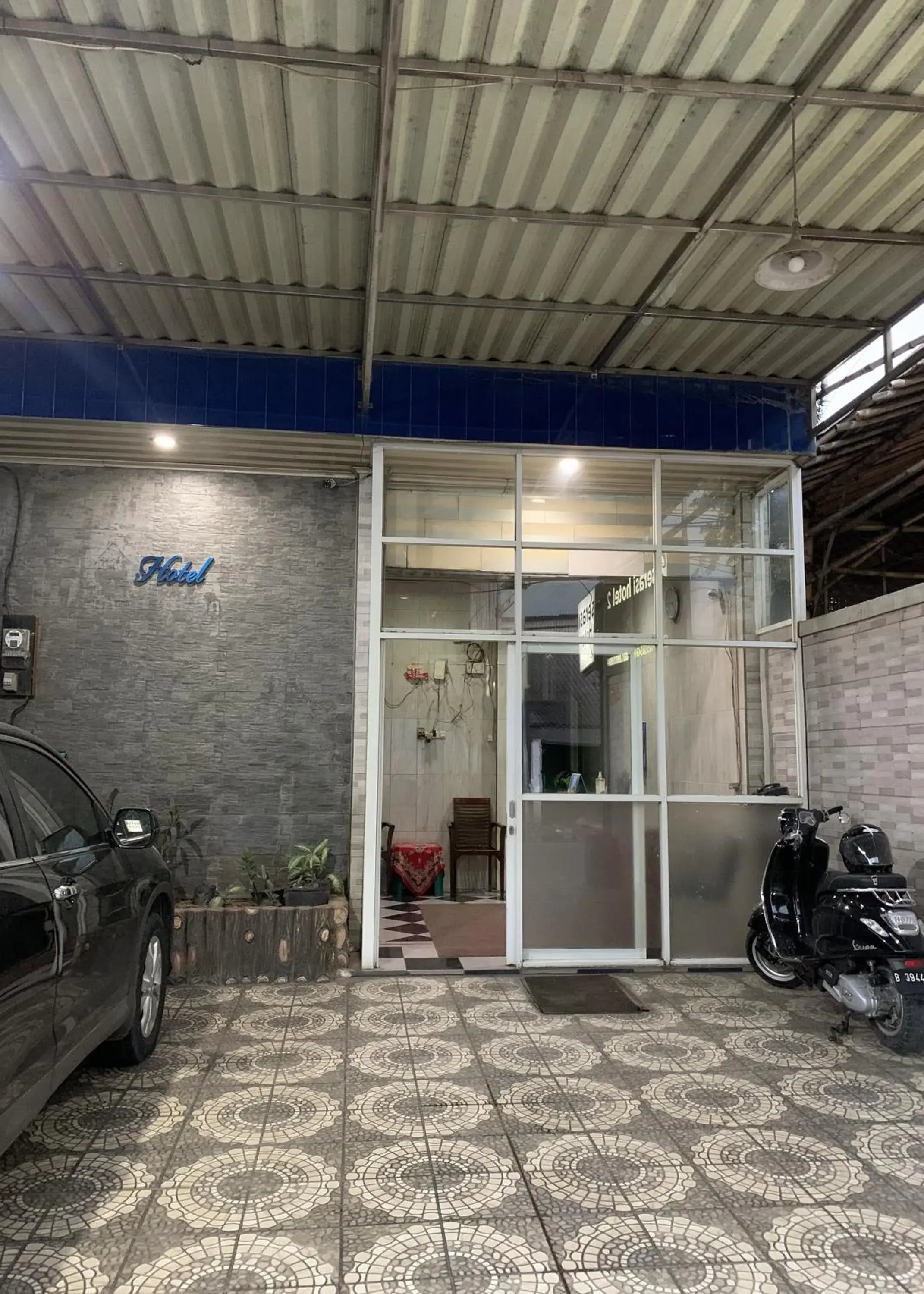 Property building in Hotel Serasi 2 Property building in Hotel Serasi 2