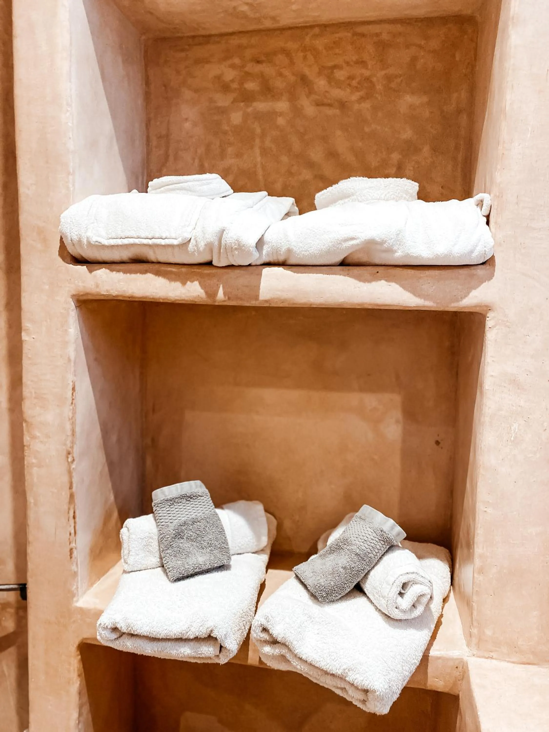 Bathroom, Bed in Riad Al Manara