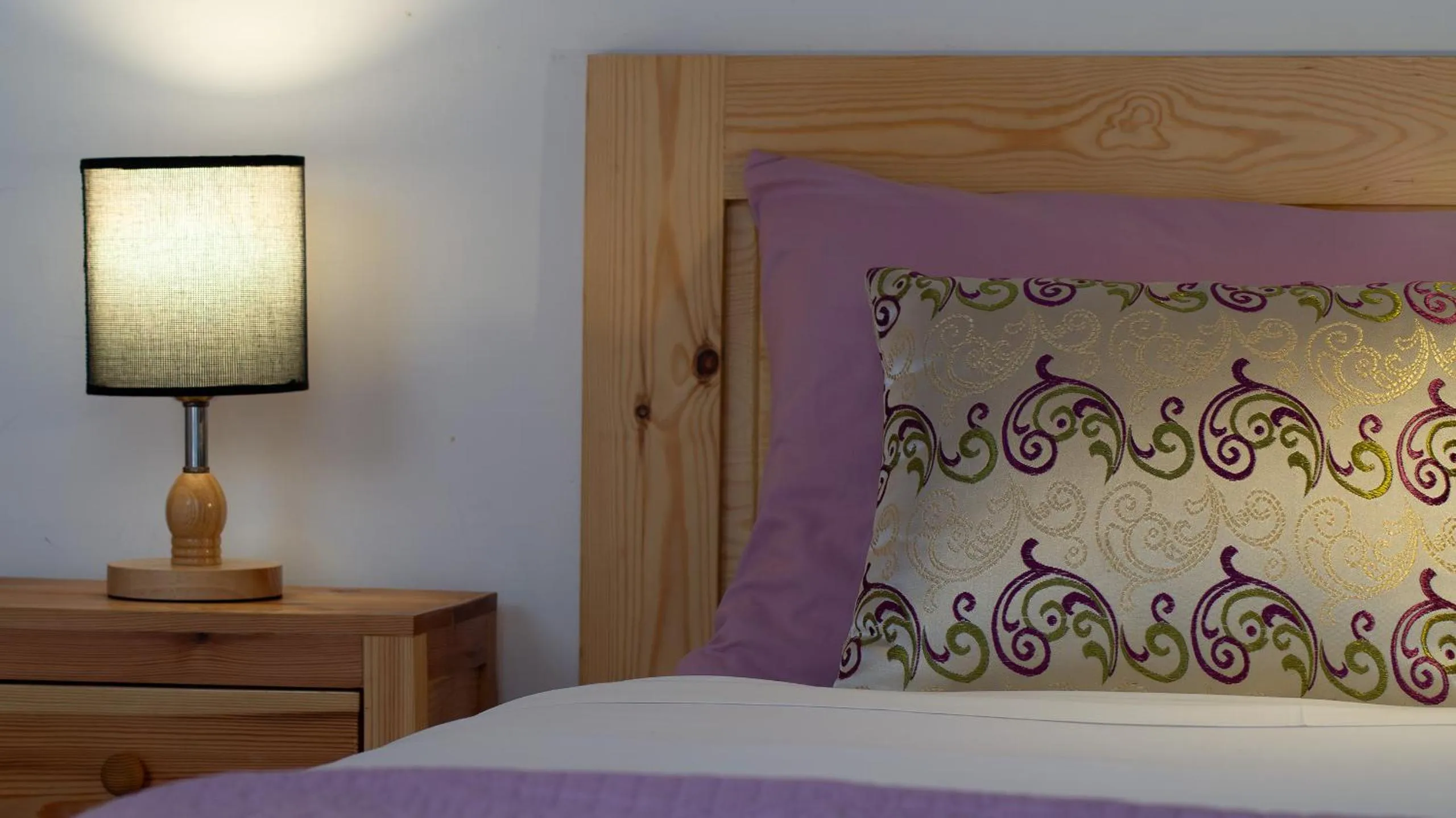 Decorative detail, Bed in Riad Al Manara