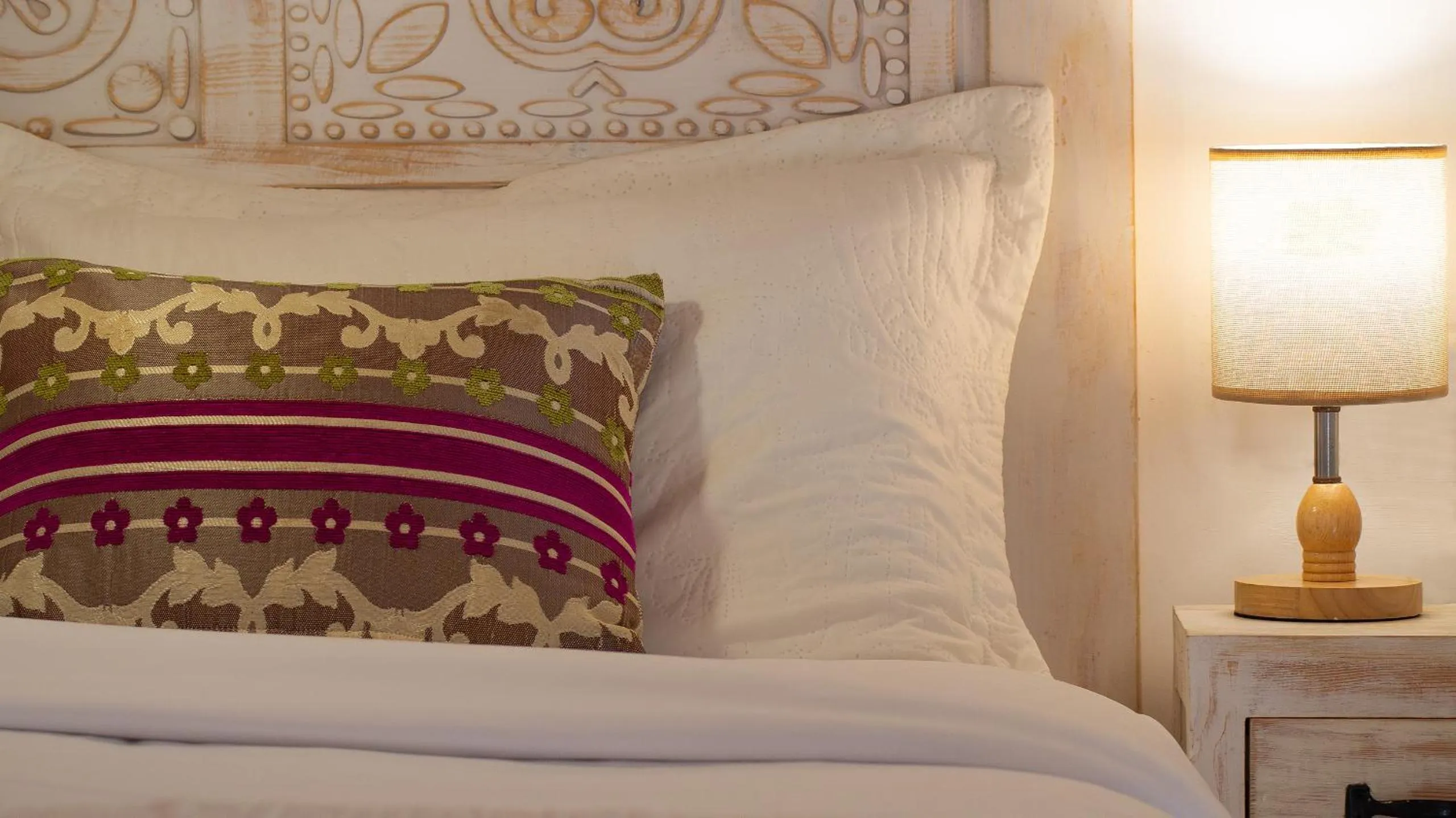 Decorative detail, Bed in Riad Al Manara