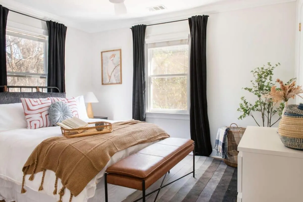 Bed in Rook's Corner