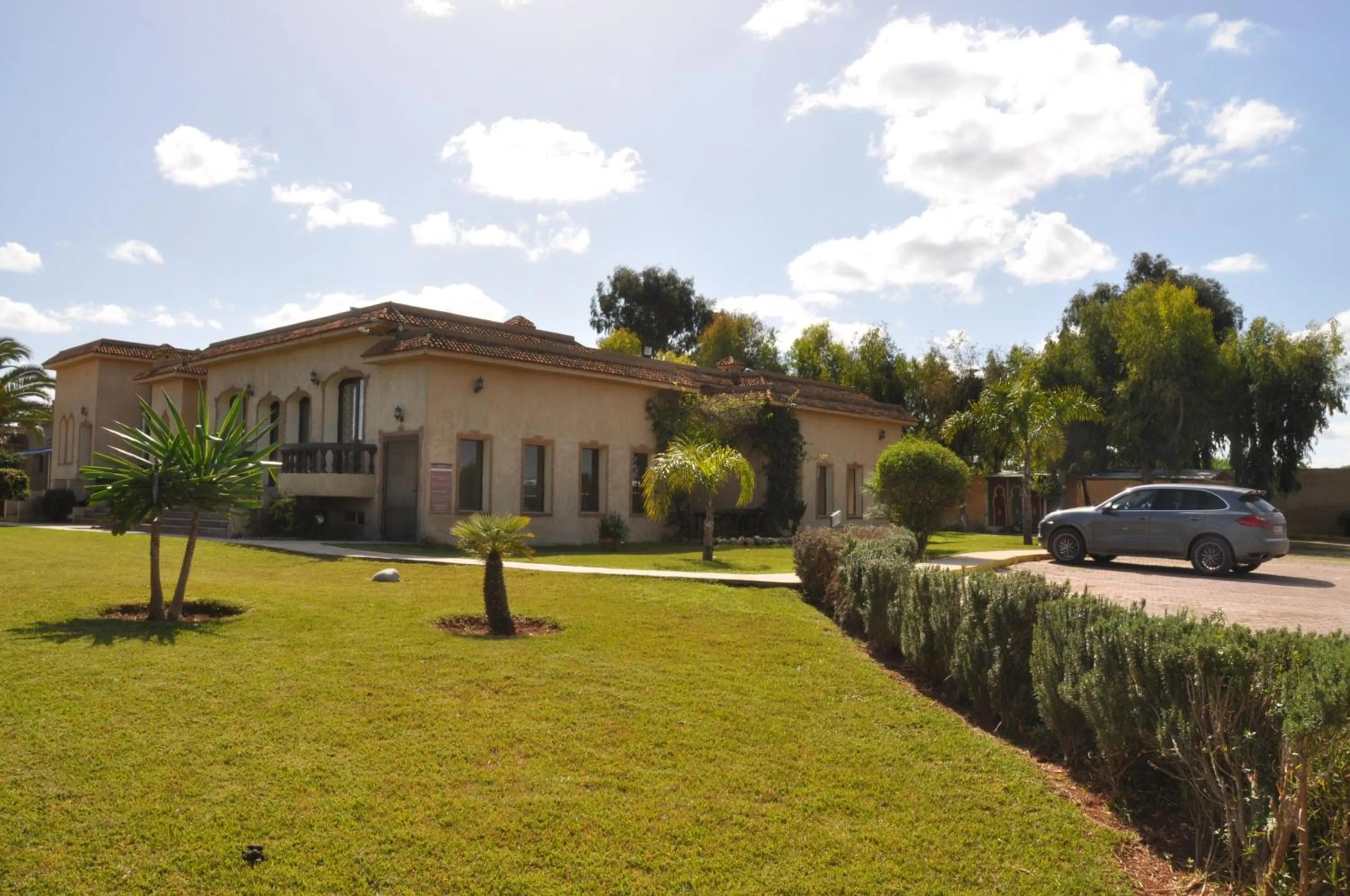Property building in Gite Nadia