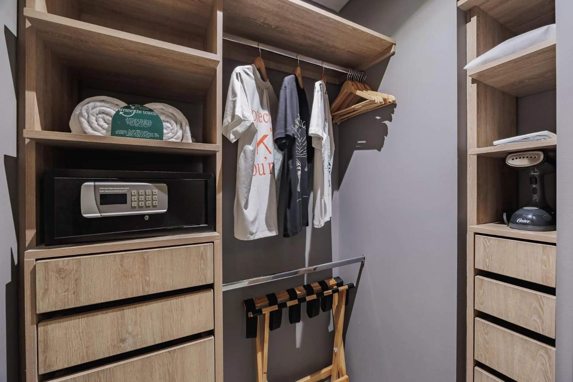 wardrobe in Versus Hotel