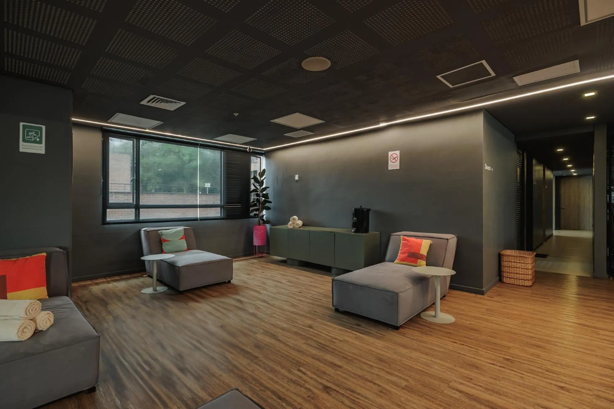 Swimming pool in Versus Hotel