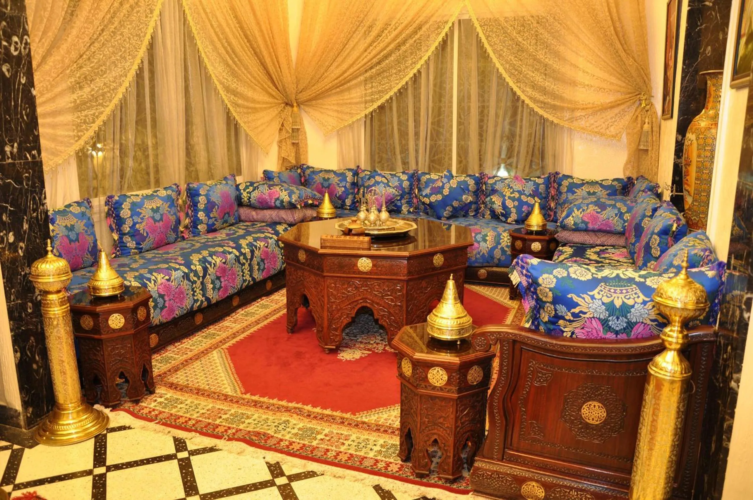 Decorative detail in Dar Aliane