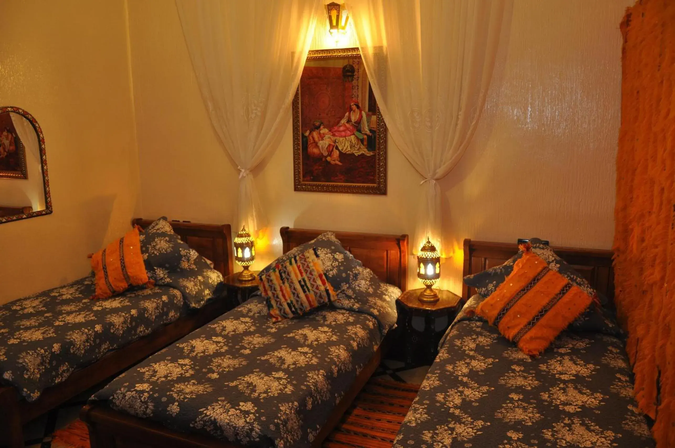 Kasbah Twin Room - single occupancy in Dar Aliane Kasbah Twin Room - single occupancy in Dar Aliane