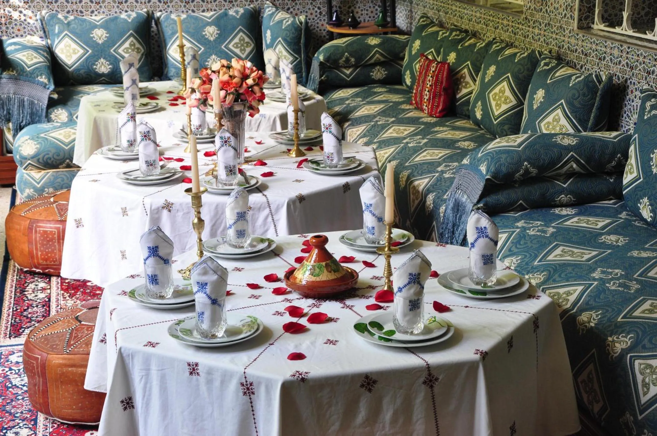 Restaurant/places to eat in Dar Aliane