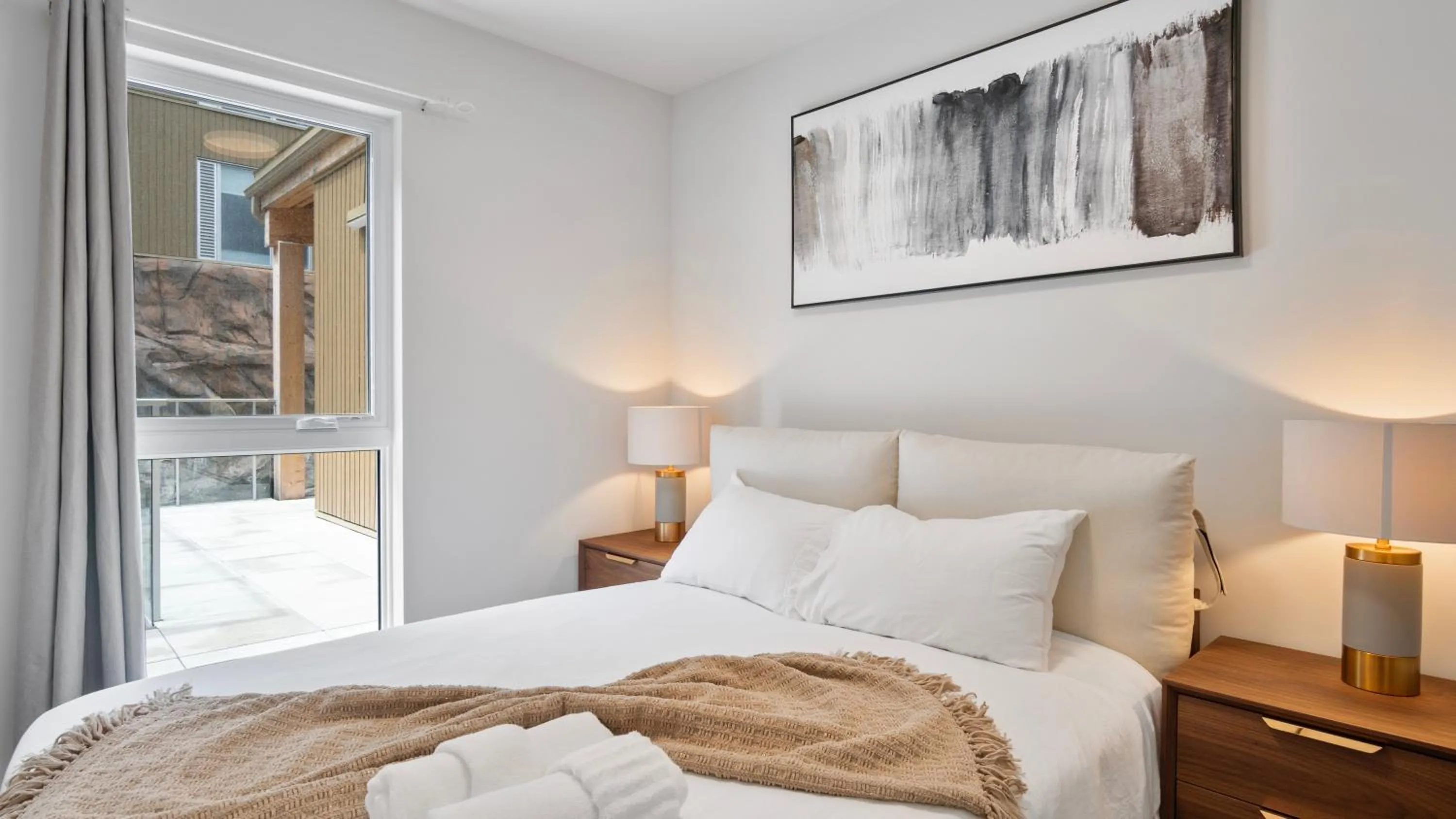 Bed in Lago by Tremblant Platinum