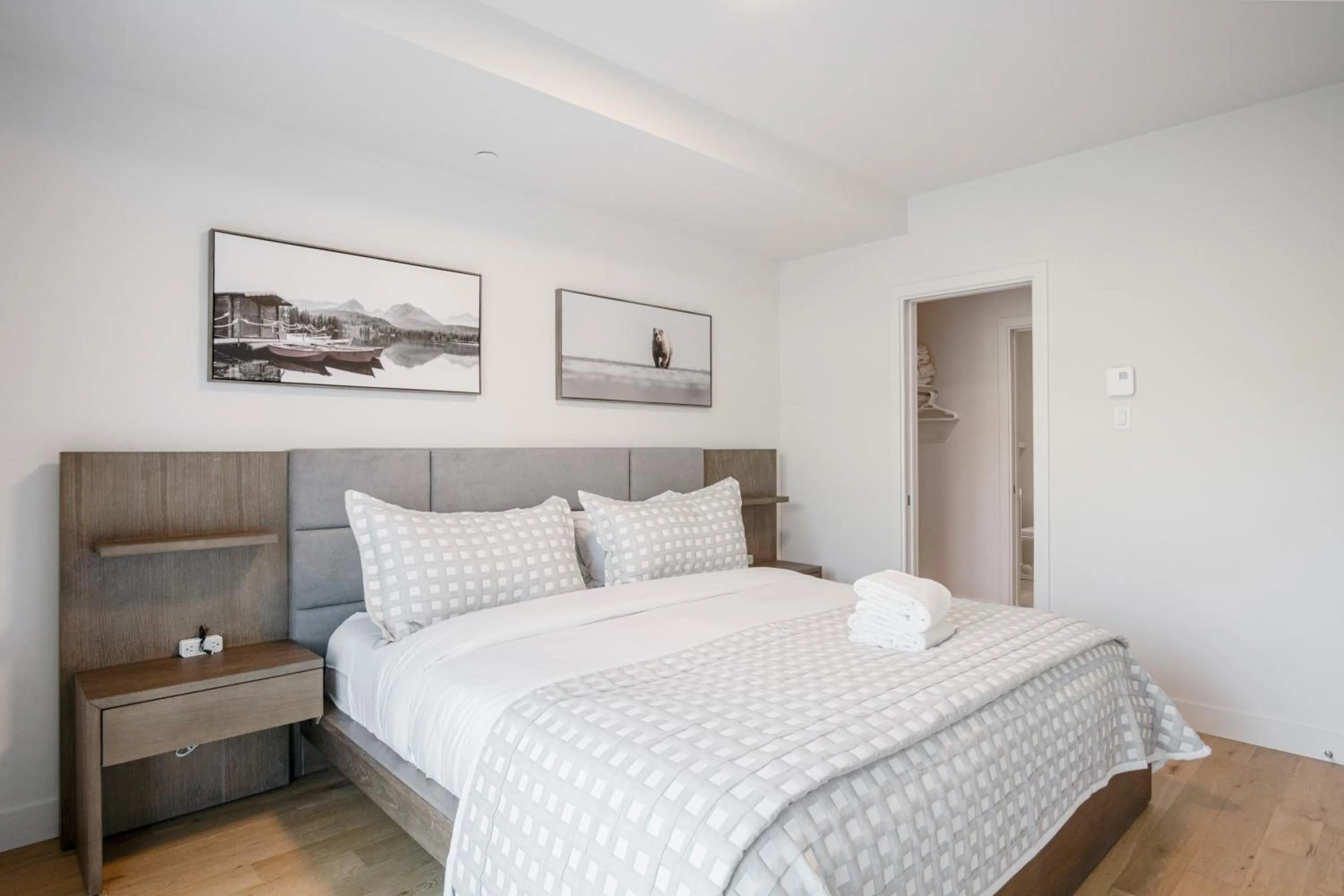 Bed in Lago by Tremblant Platinum