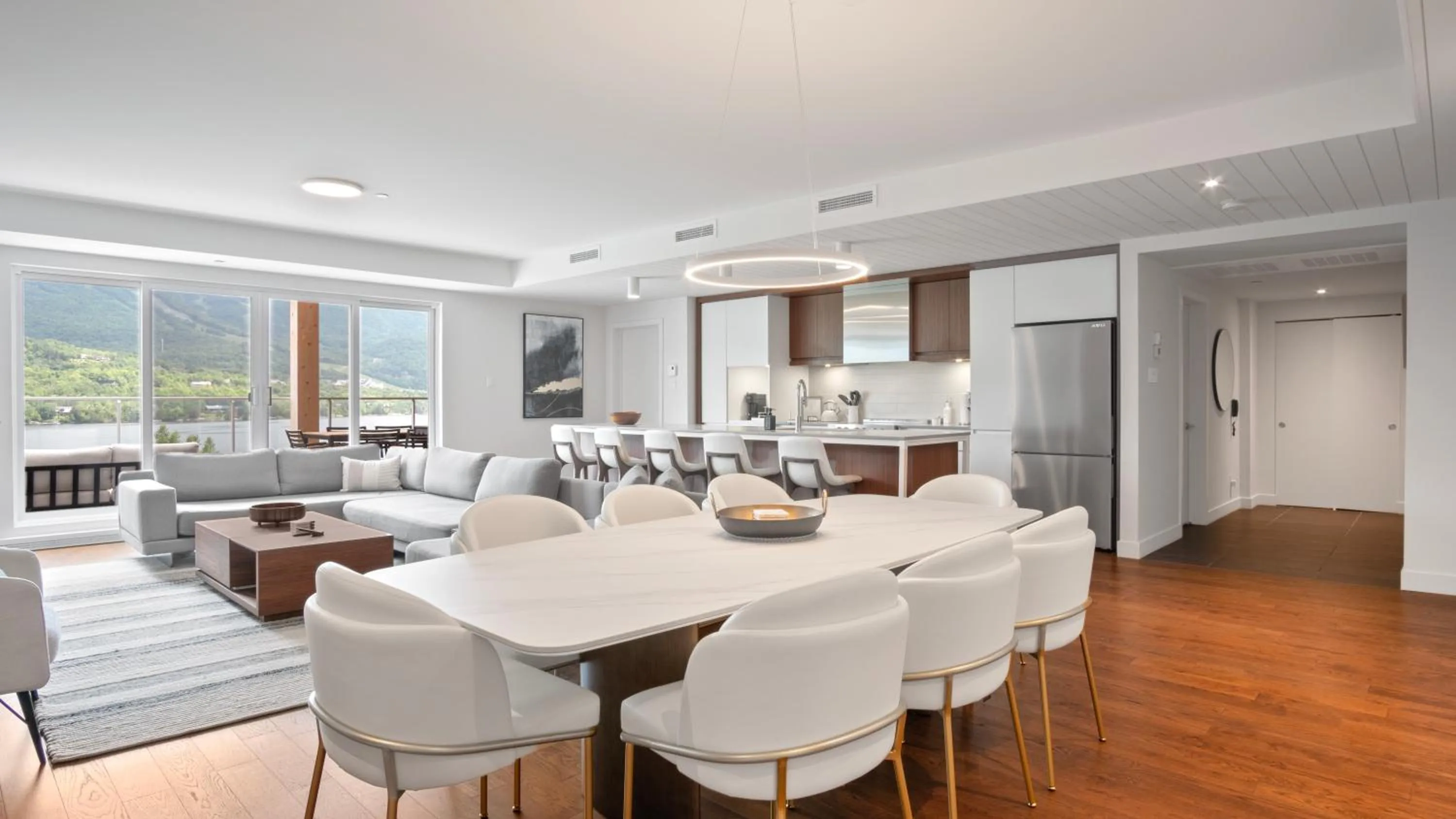 Lago by Tremblant Platinum