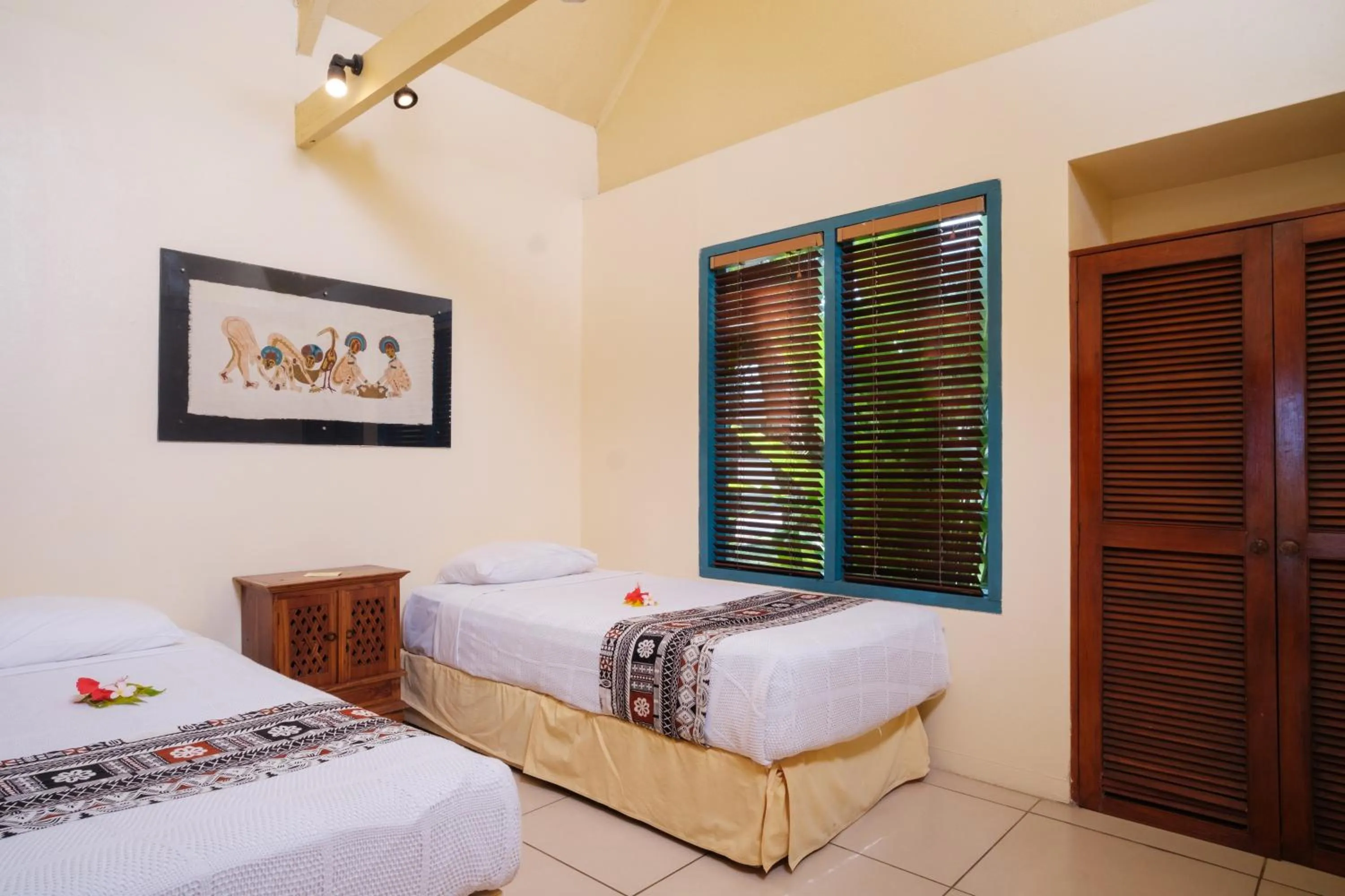 Bed in Fiji Hideaway Resort & Spa