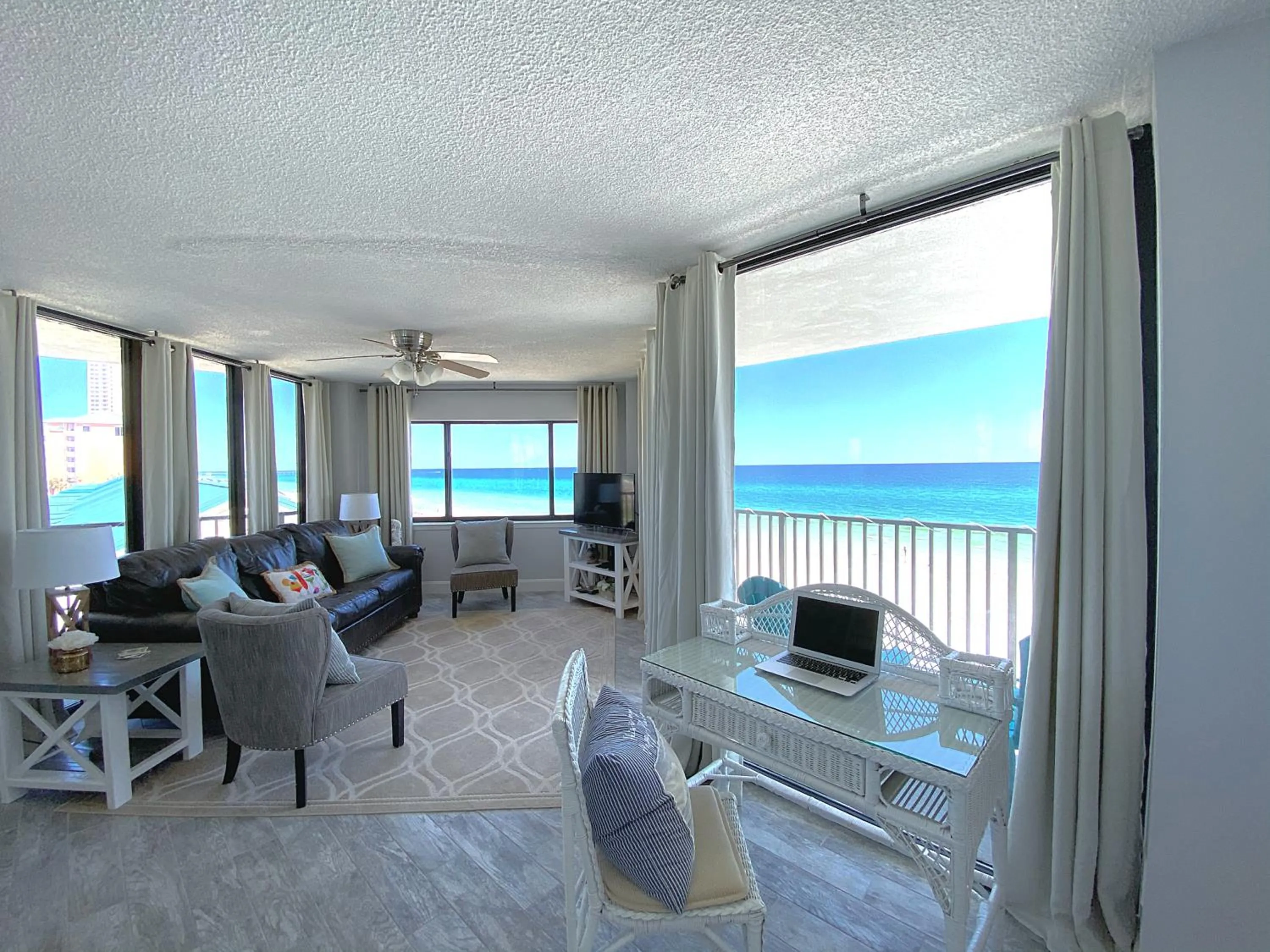 AquaVista Beach Resort by Sand Seeker Vacations