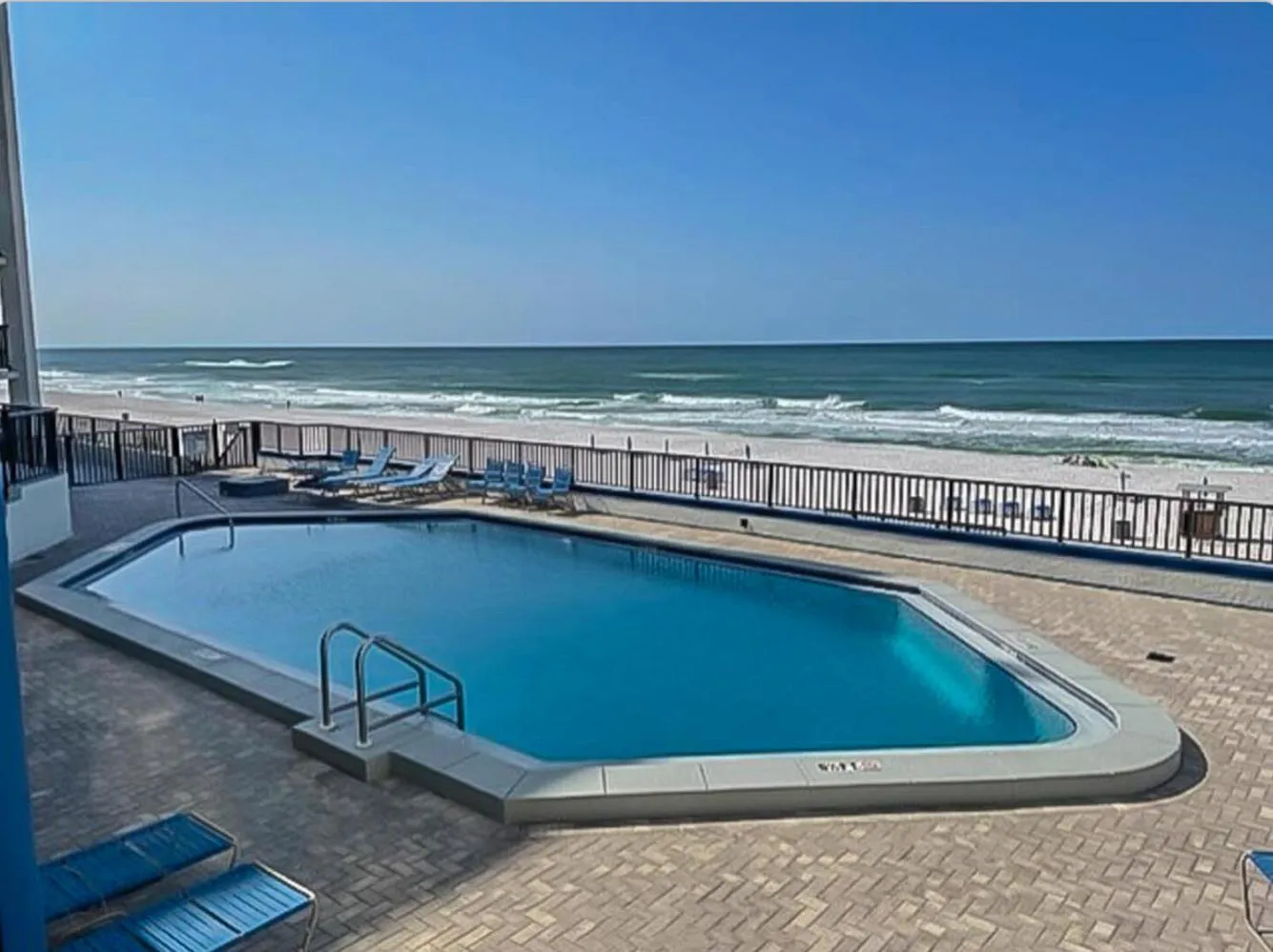 AquaVista Beach Resort by Sand Seeker Vacations