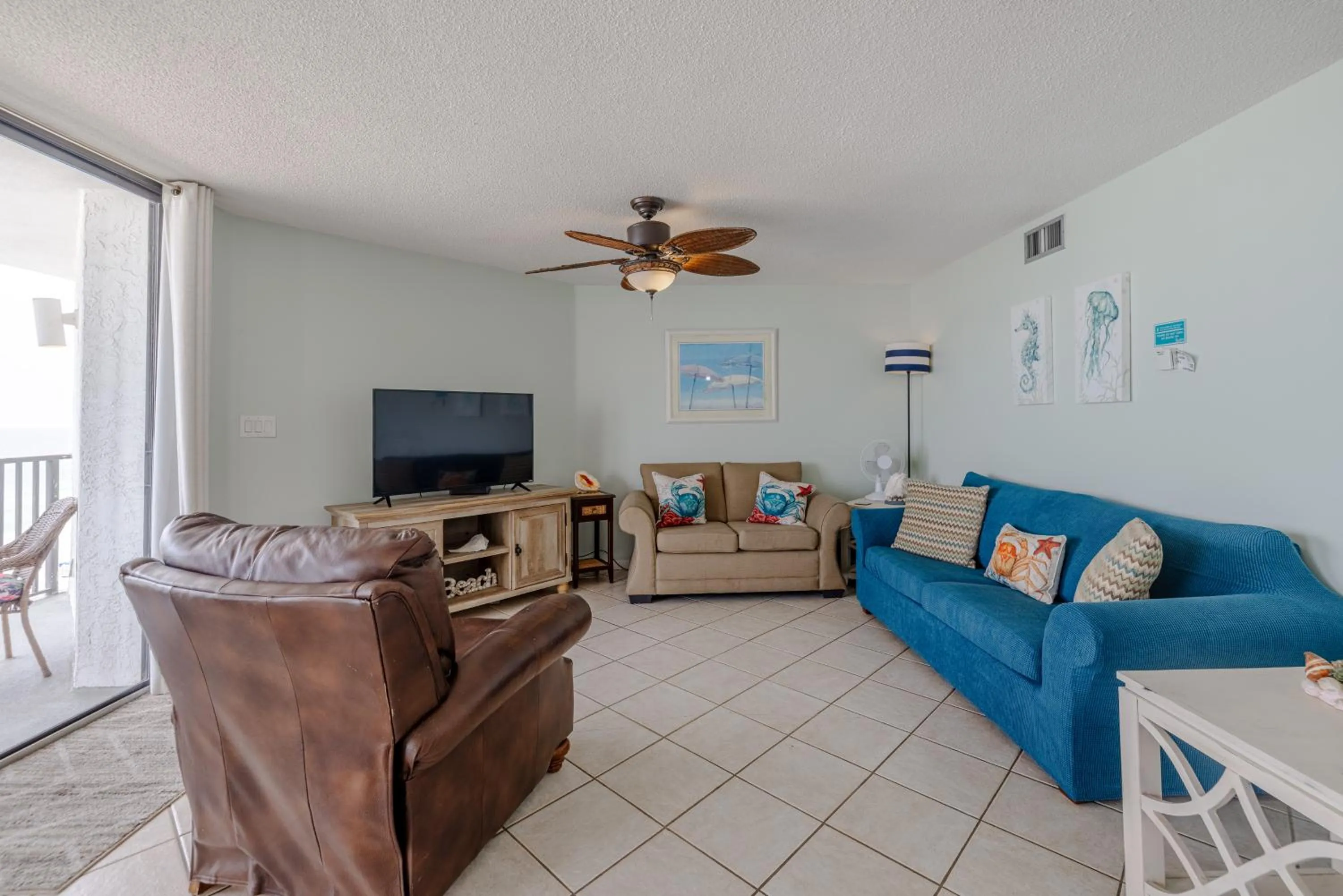 AquaVista Beach Resort by Sand Seeker Vacations