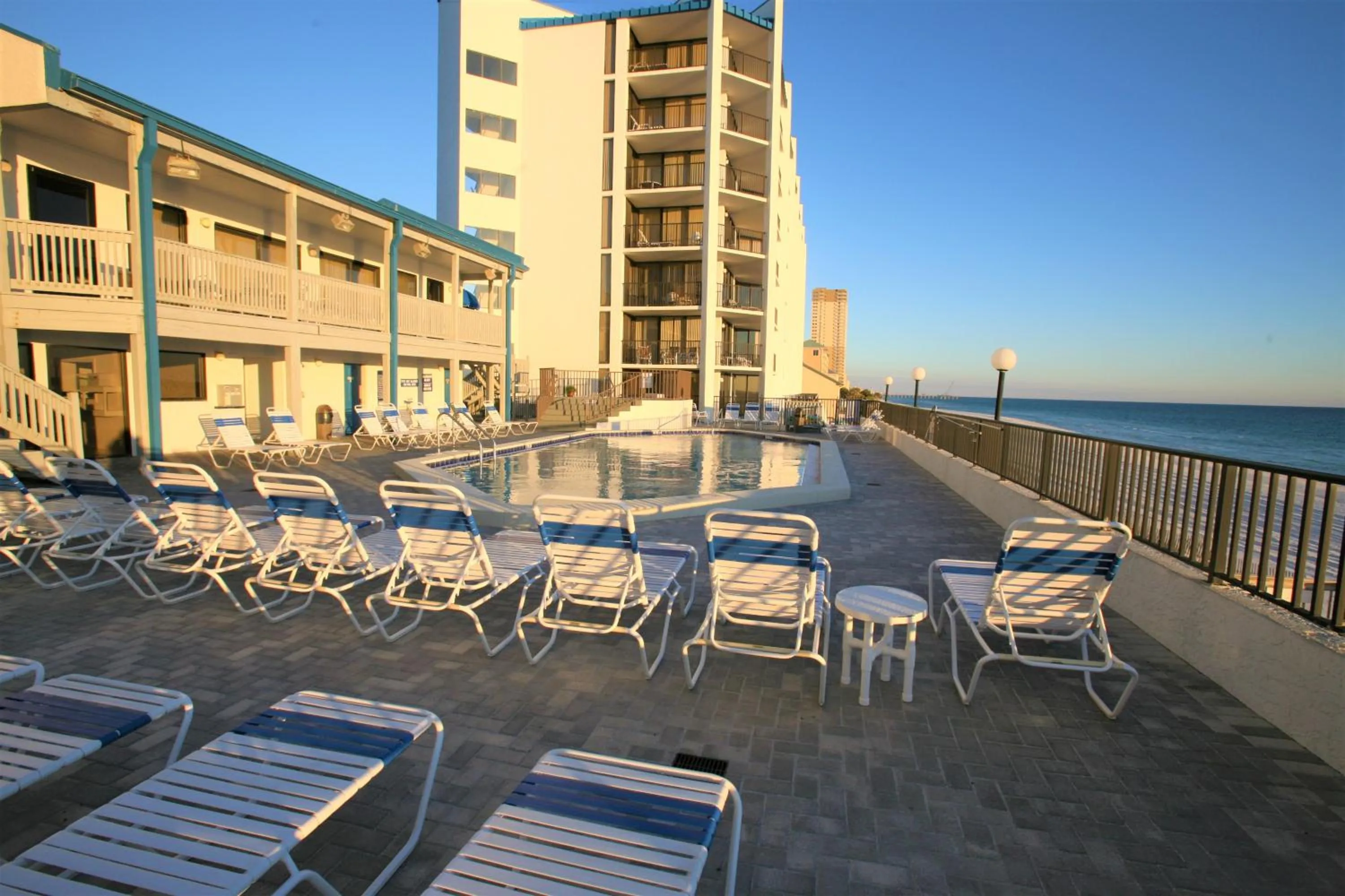 AquaVista Beach Resort by Sand Seeker Vacations