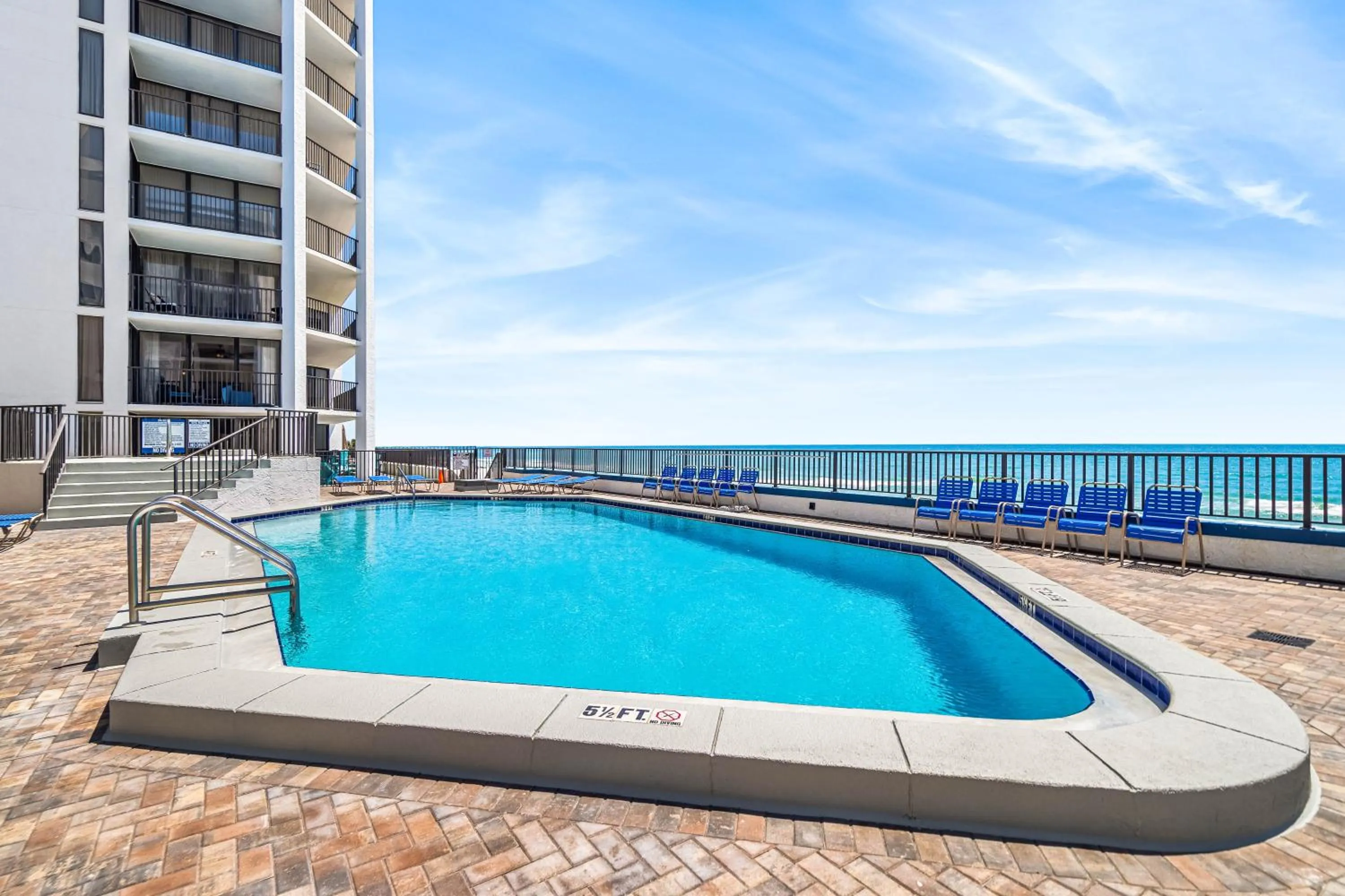 AquaVista Beach Resort by Sand Seeker Vacations