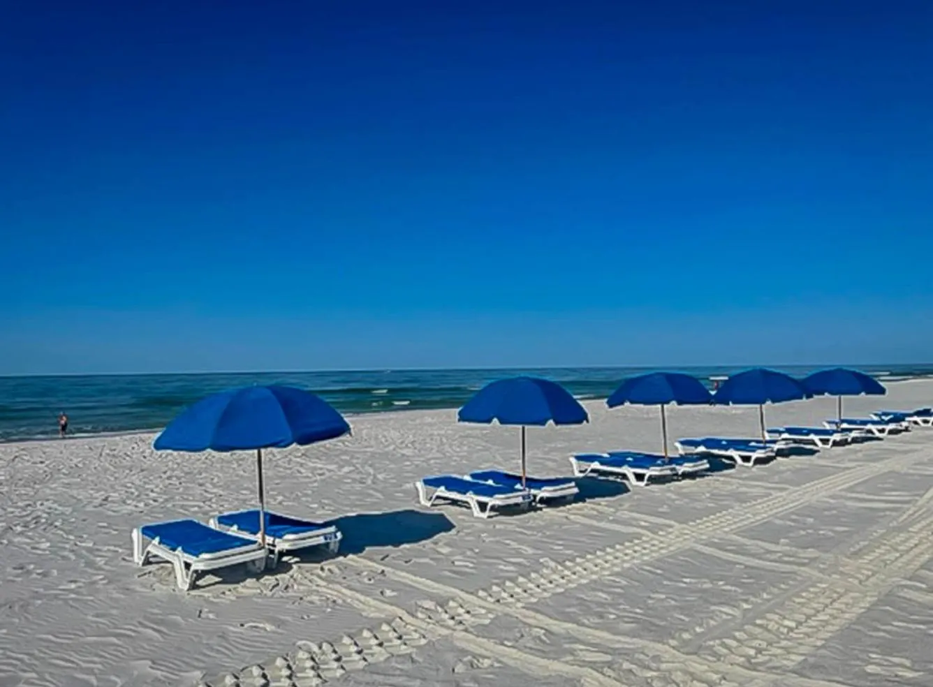 AquaVista Beach Resort by Sand Seeker Vacations