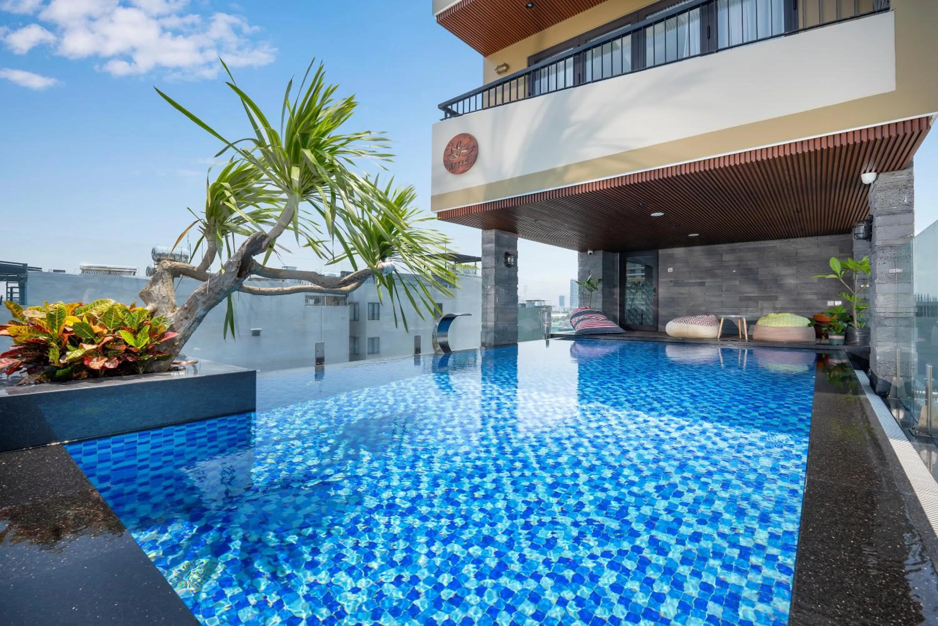 Day in Tashi Ocean Garden & Apartment Da Nang - My Khe Beach