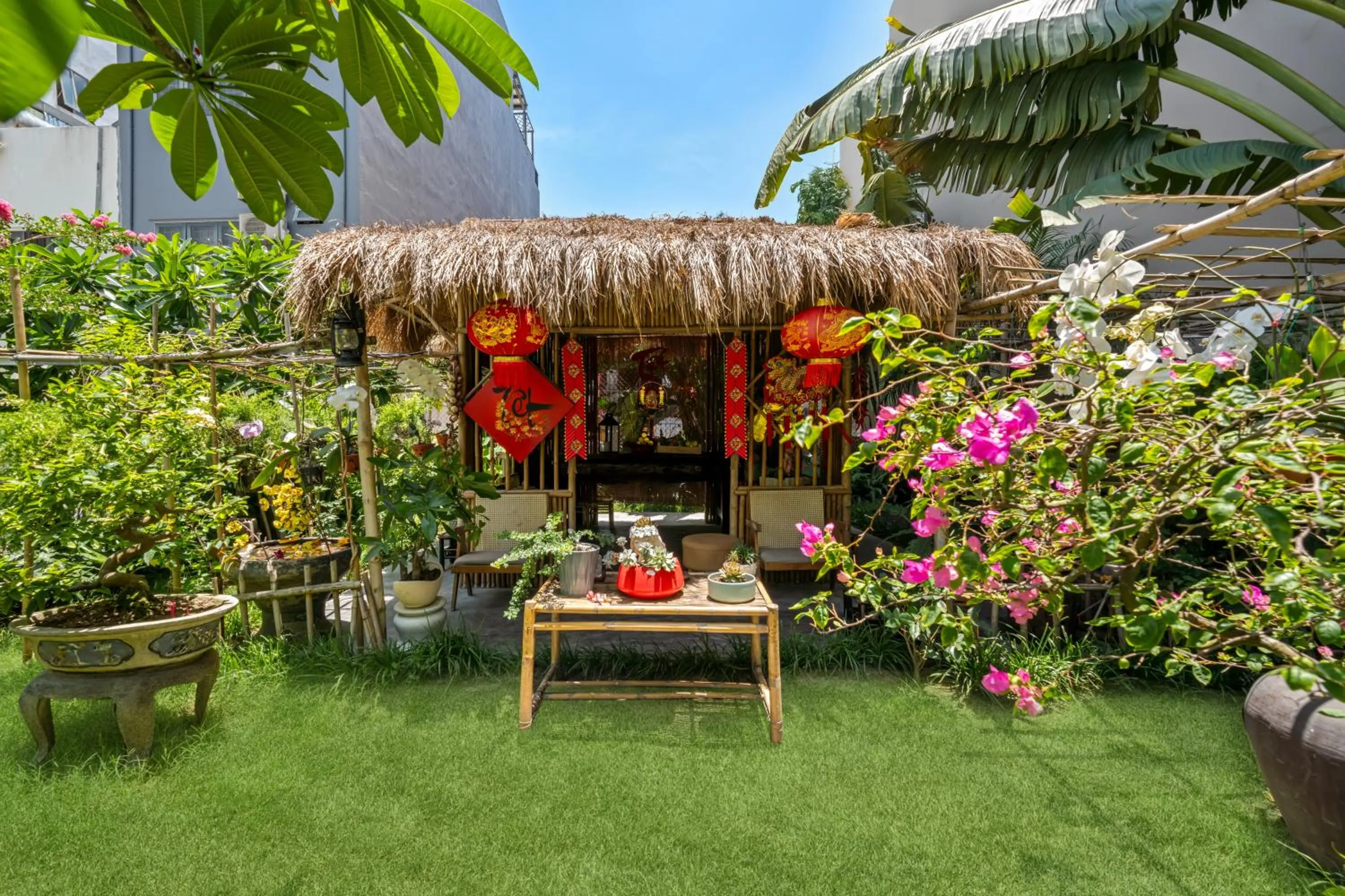 Garden in Tashi Ocean Garden & Apartment Da Nang - My Khe Beach