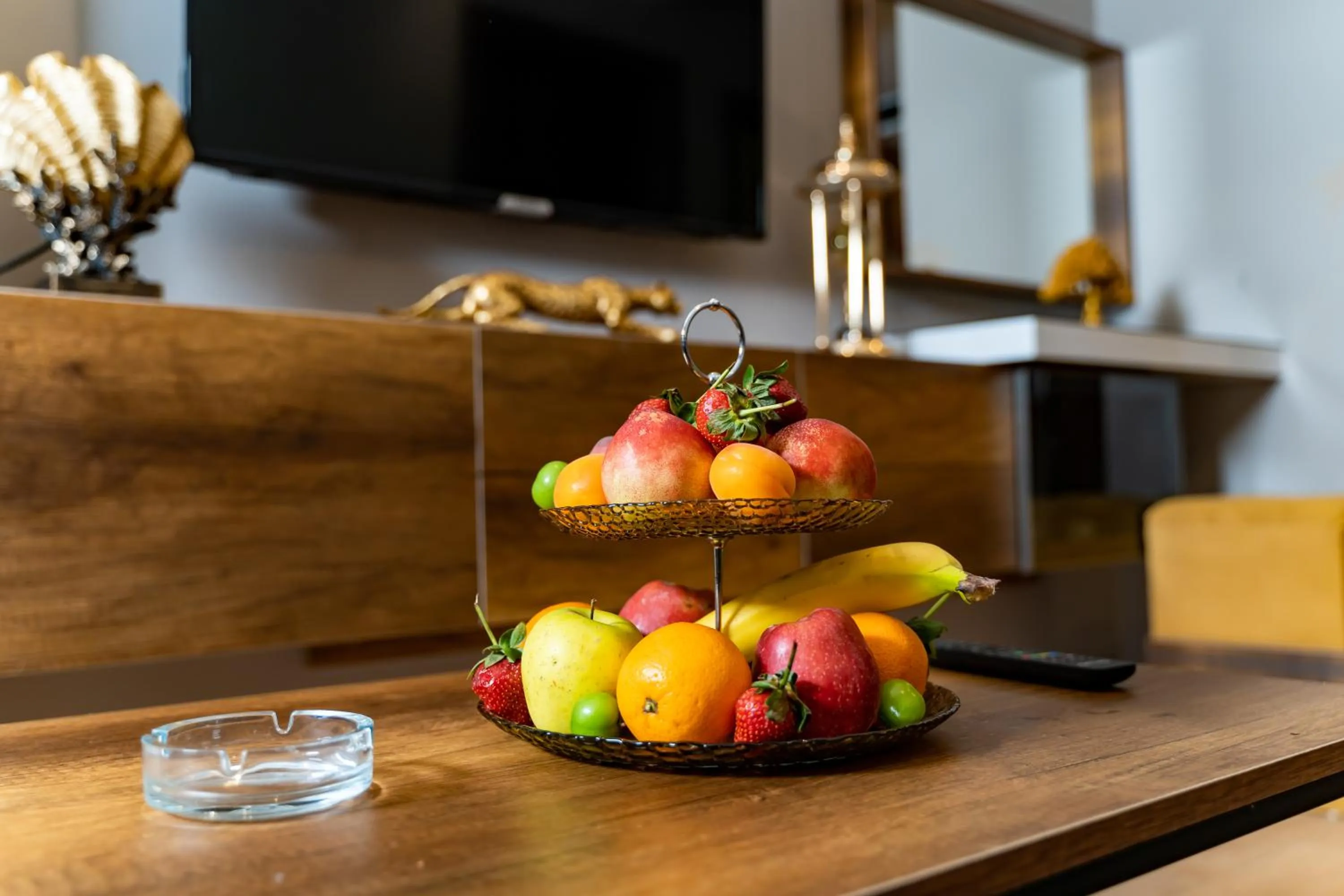 Kitchen or kitchenette in Garden Room Suit Hotel