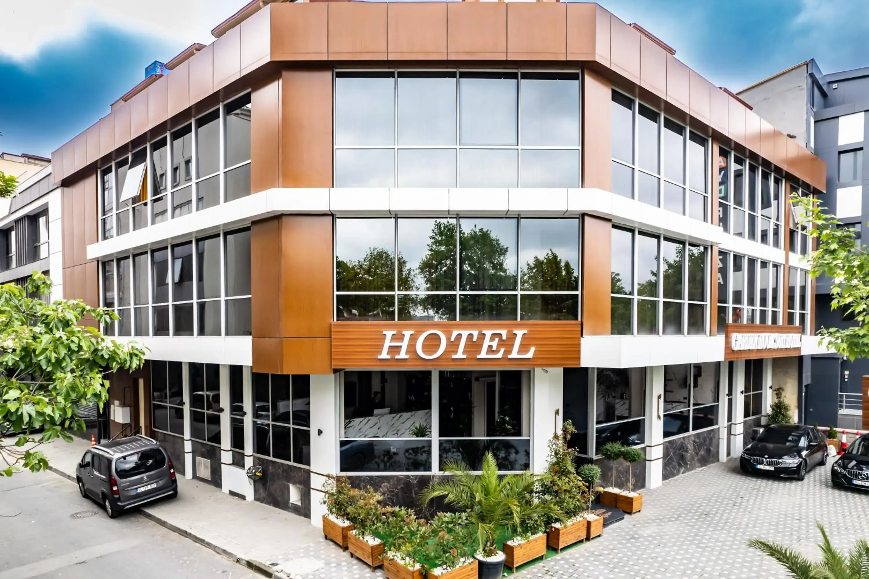 Garden Room Suit Hotel Garden Room Suit Hotel