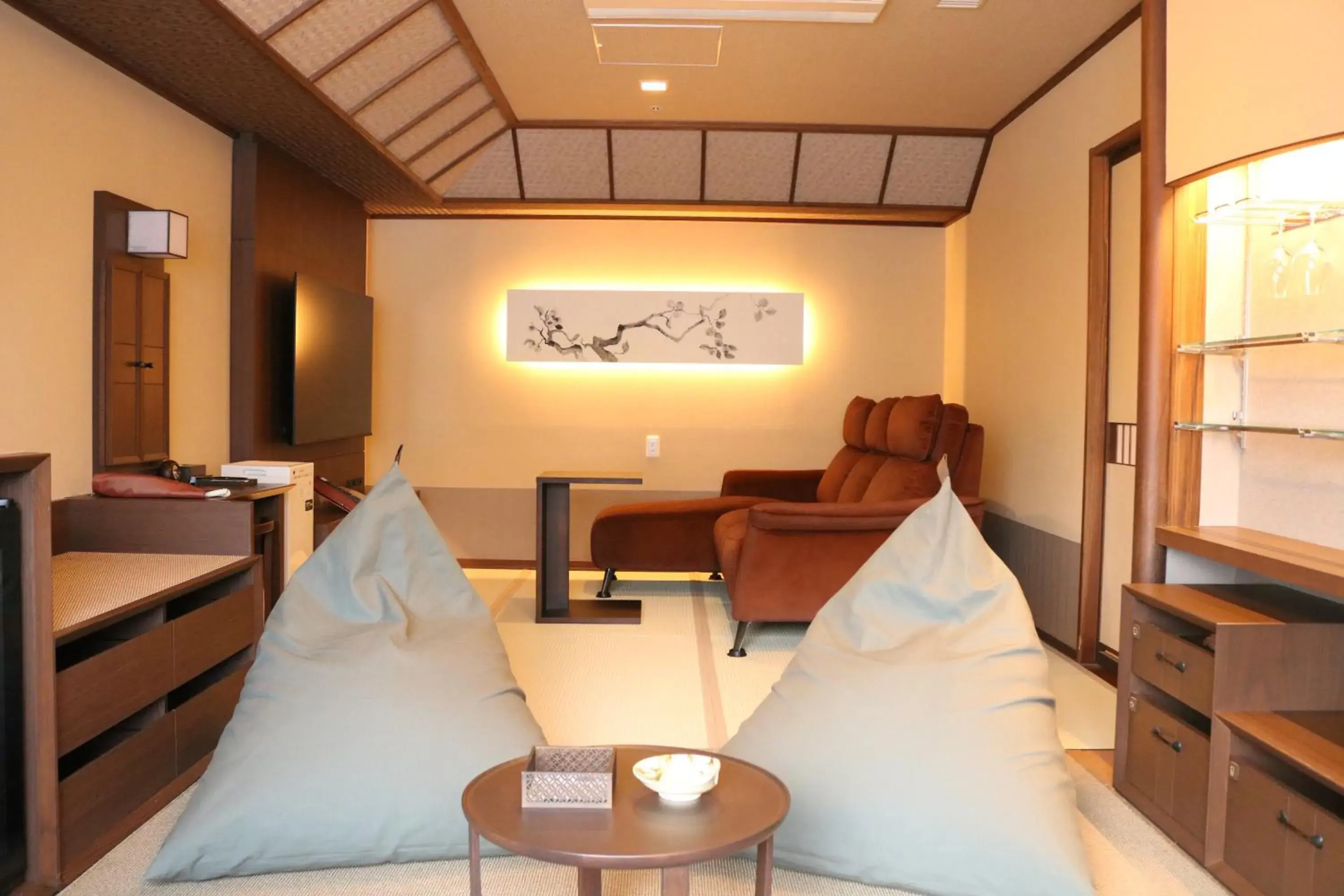 Large Twin Room in Jozankei Onsen Yurakusoan Large Twin Room in Jozankei Onsen Yurakusoan