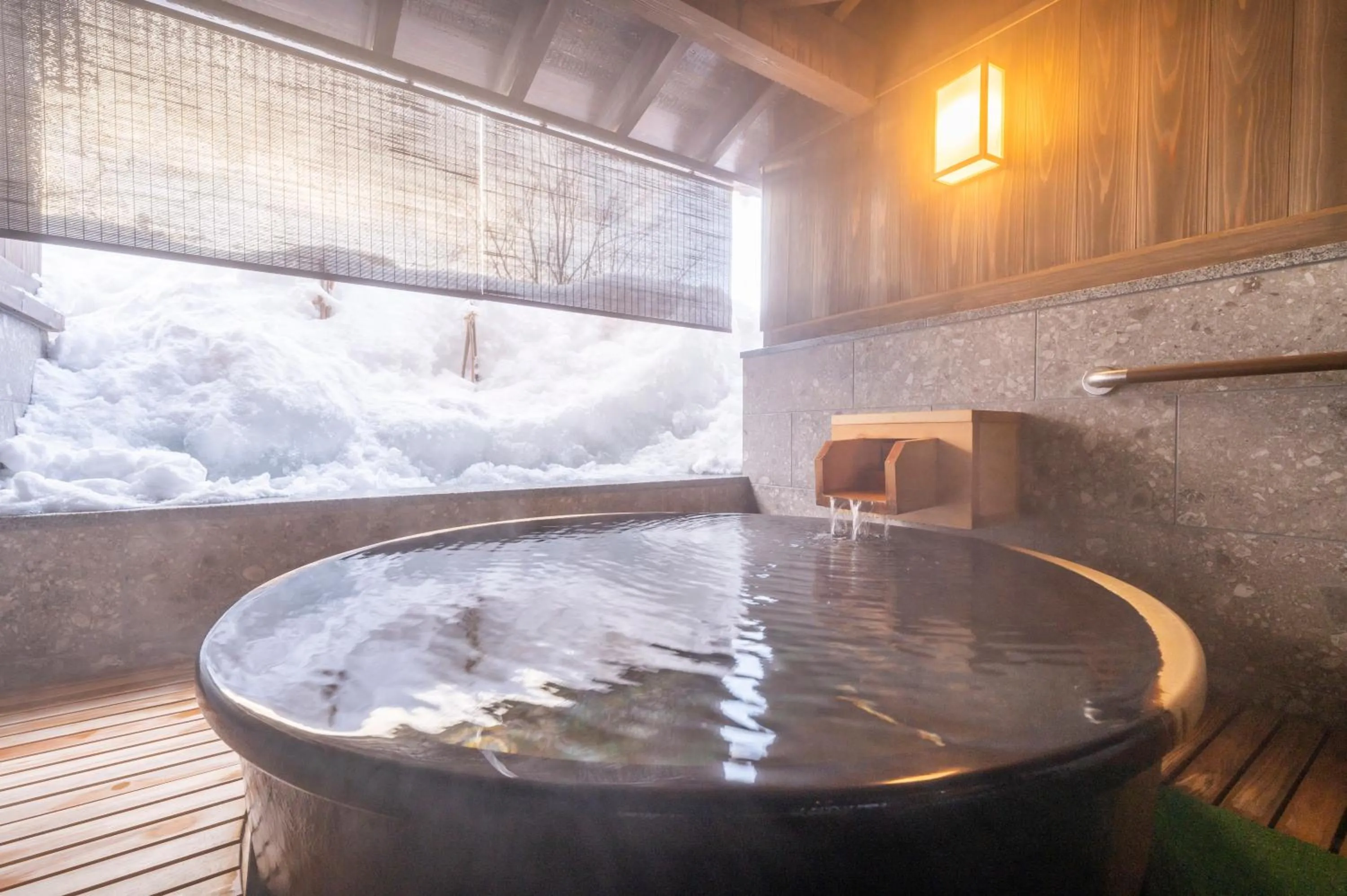 Open Air Bath in Jozankei Onsen Yurakusoan