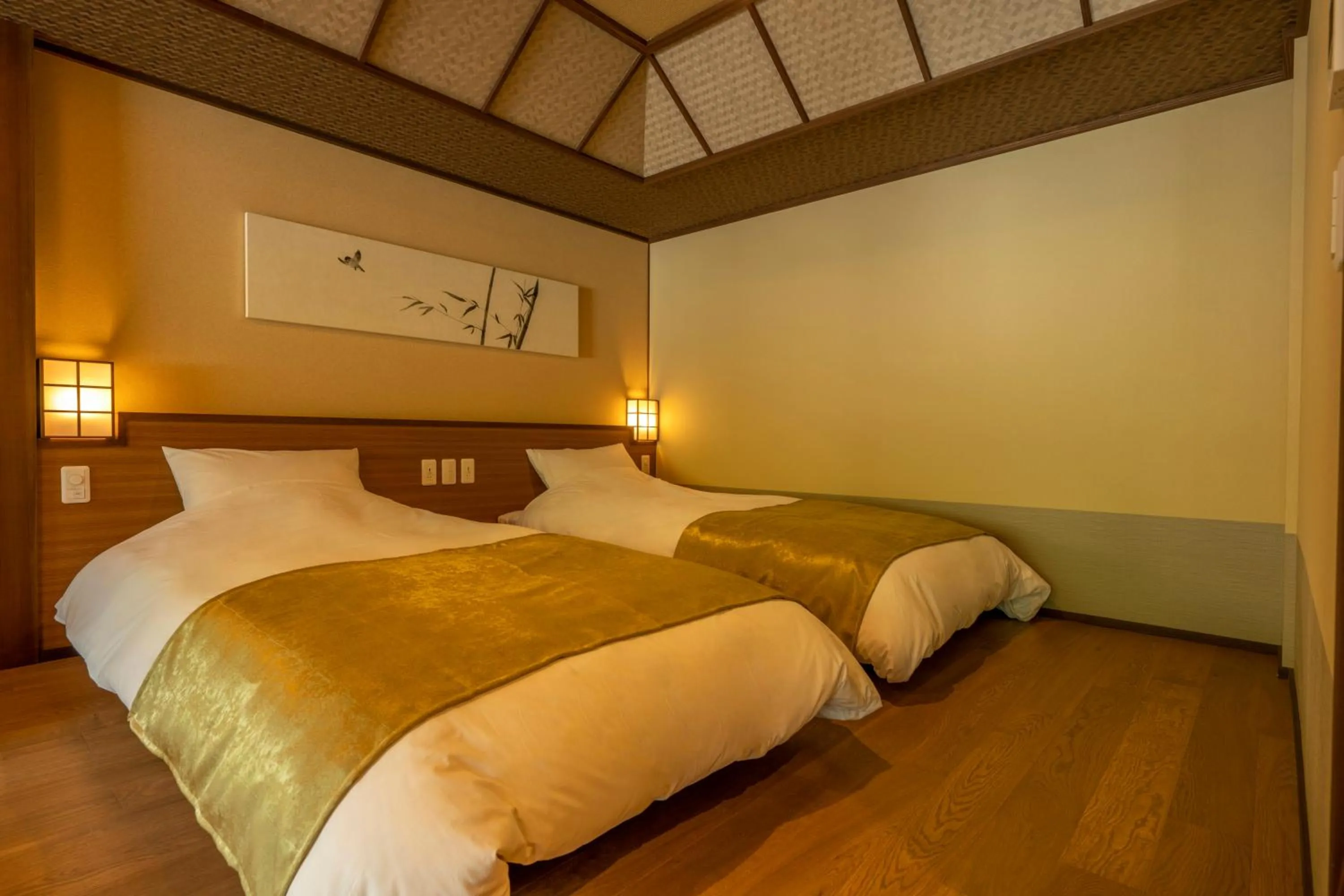 Bedroom, Bed in Jozankei Onsen Yurakusoan