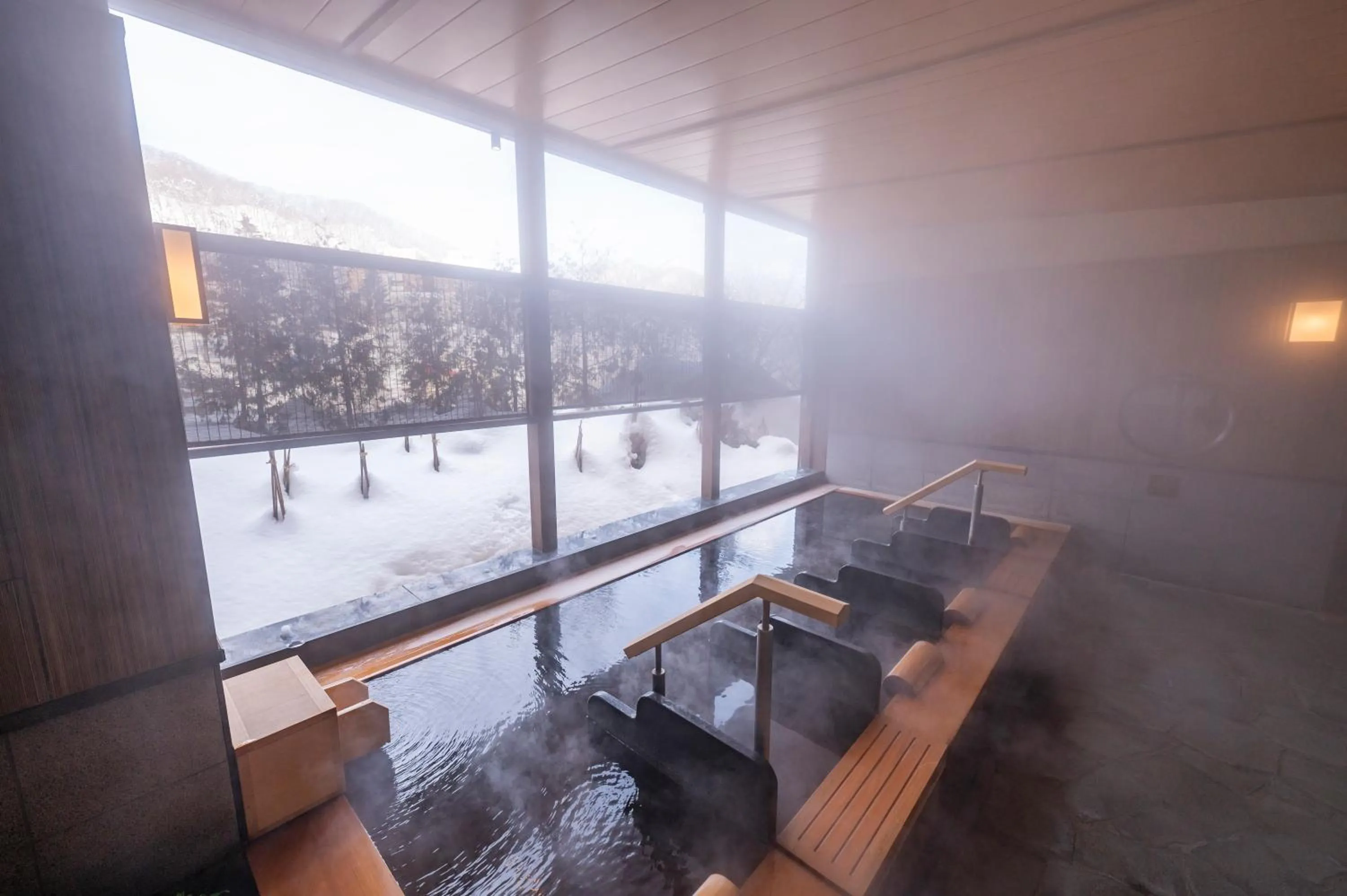 Open Air Bath in Jozankei Onsen Yurakusoan
