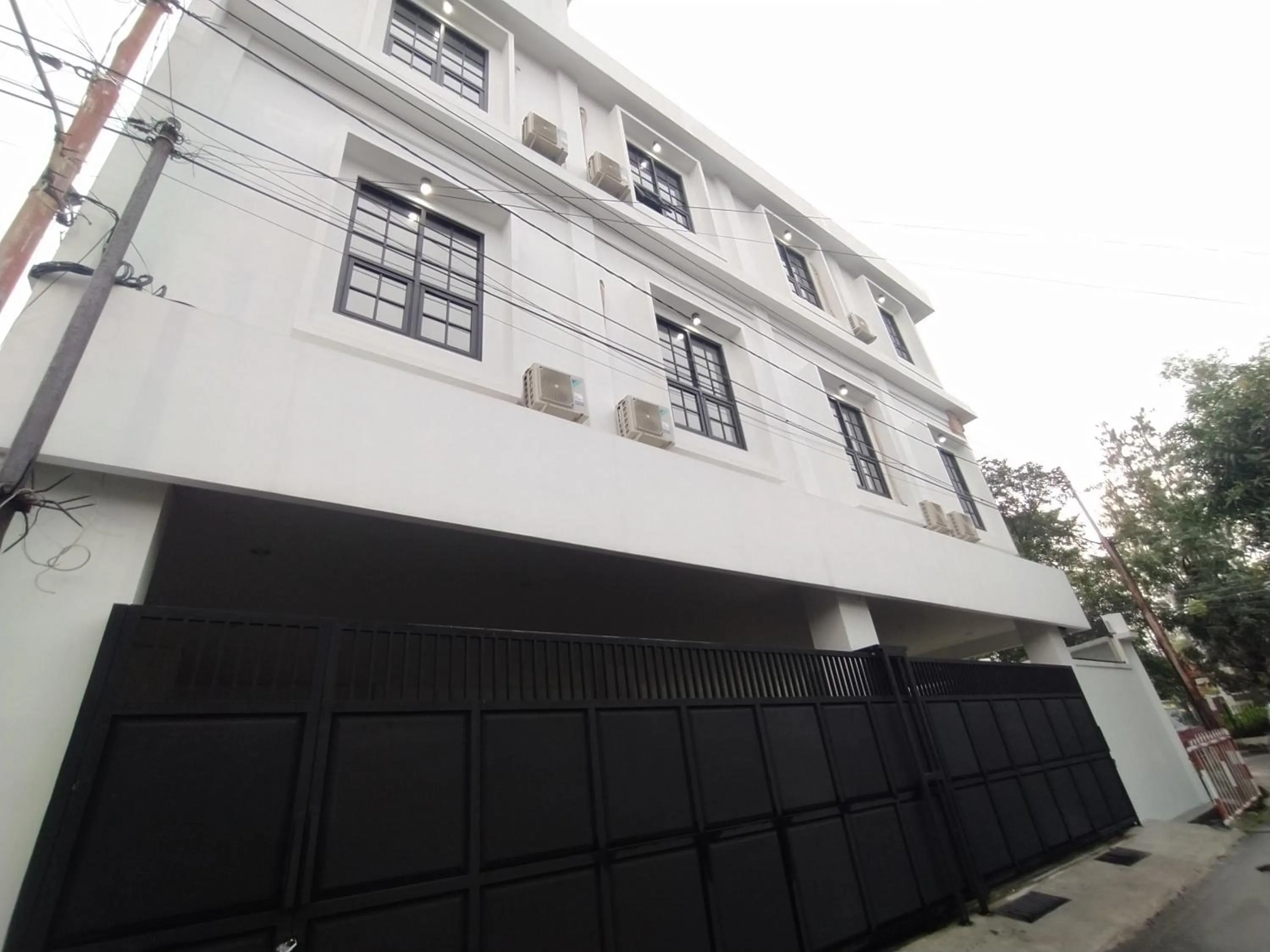 Property building in Urbanview Badran Residence Syariah Manahan