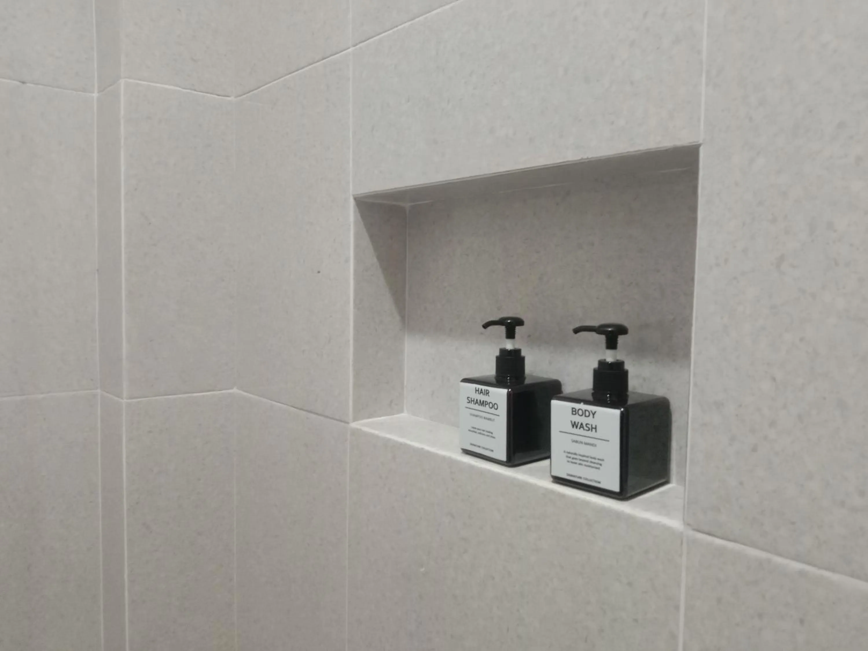 Bathroom in Urbanview Badran Residence Syariah Manahan