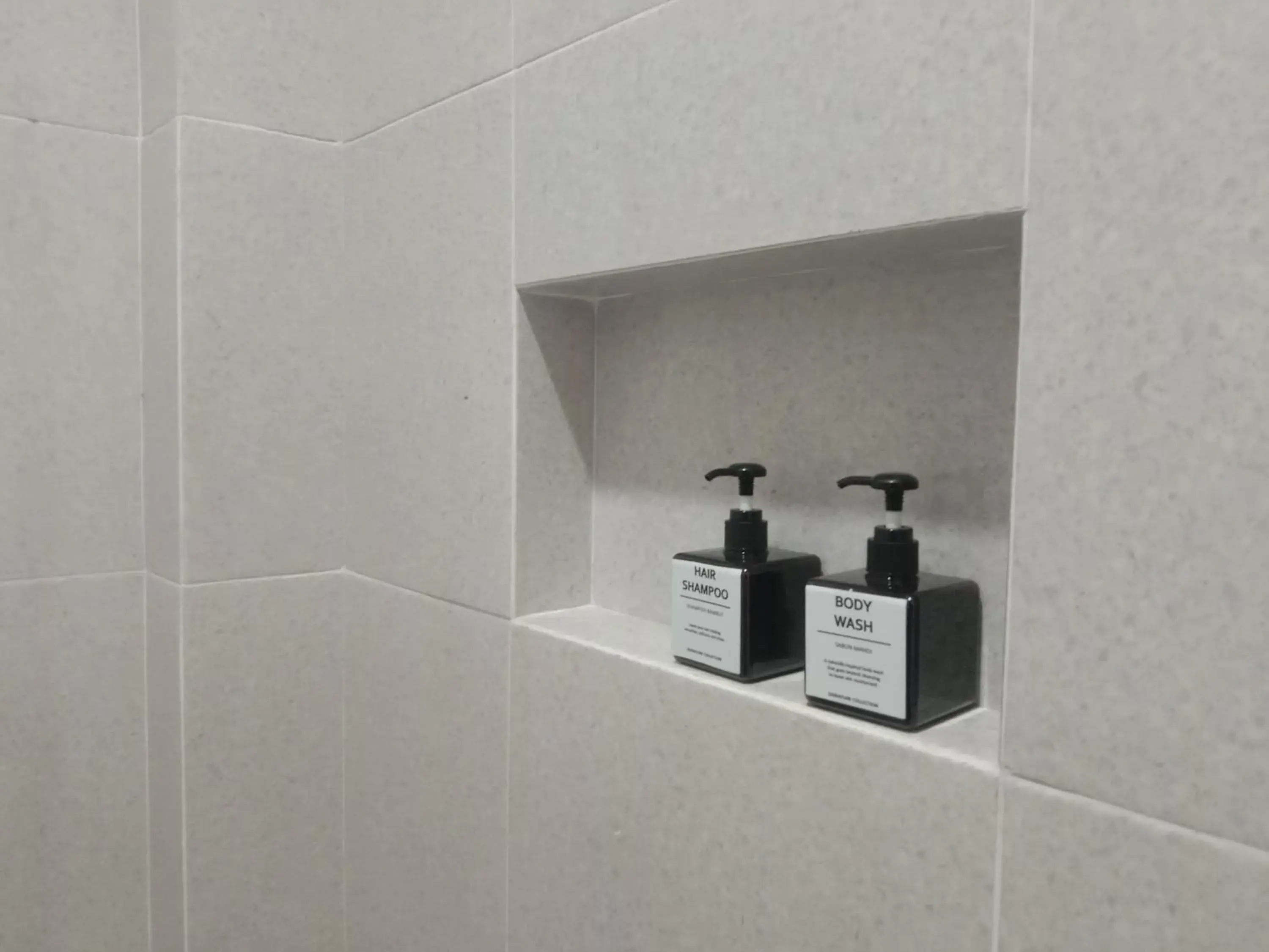 Bathroom in Urbanview Badran Residence Syariah Manahan Bathroom in Urbanview Badran Residence Syariah Manahan