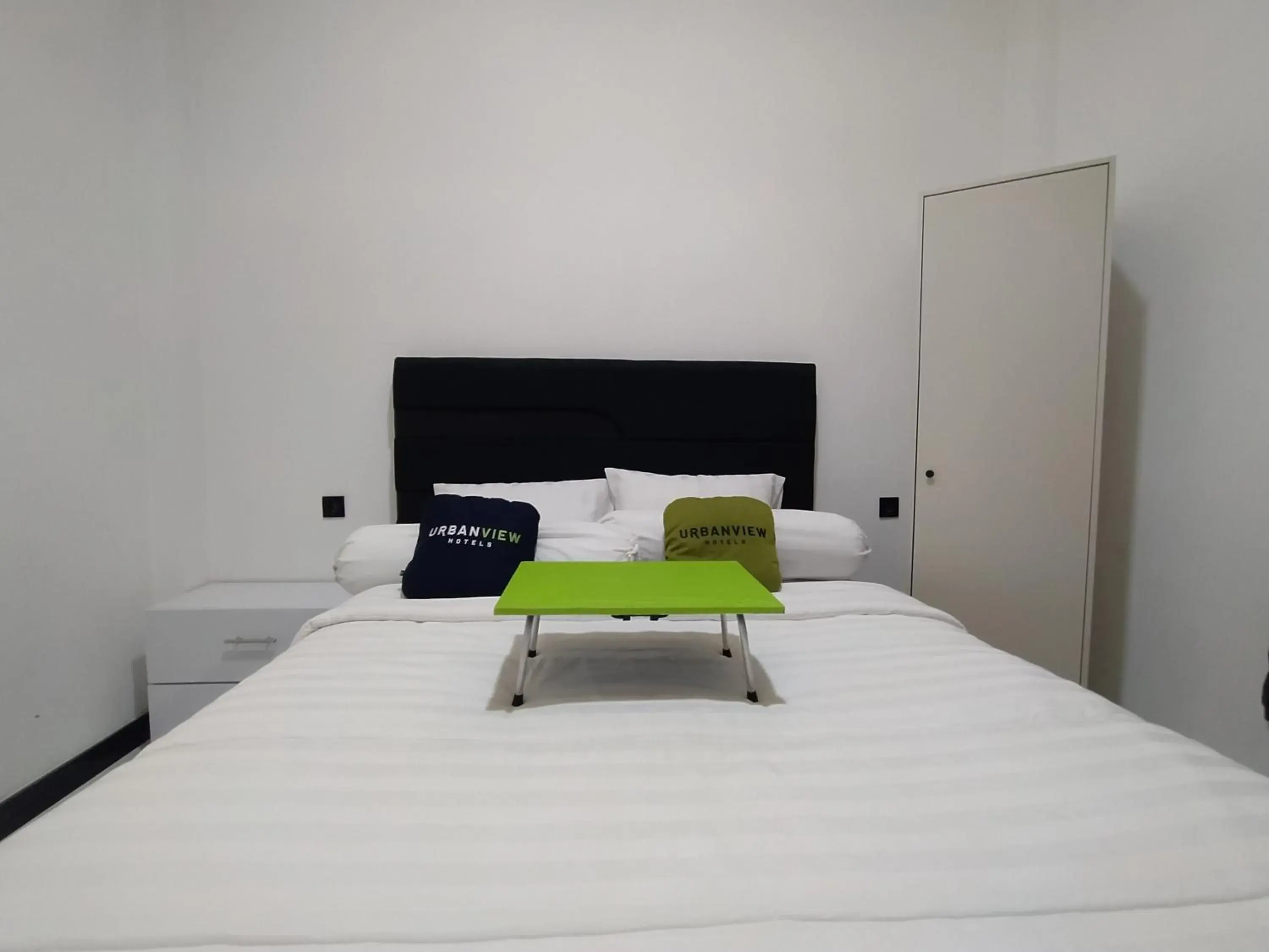 Bedroom, Bed in Urbanview Badran Residence Syariah Manahan Bedroom, Bed in Urbanview Badran Residence Syariah Manahan