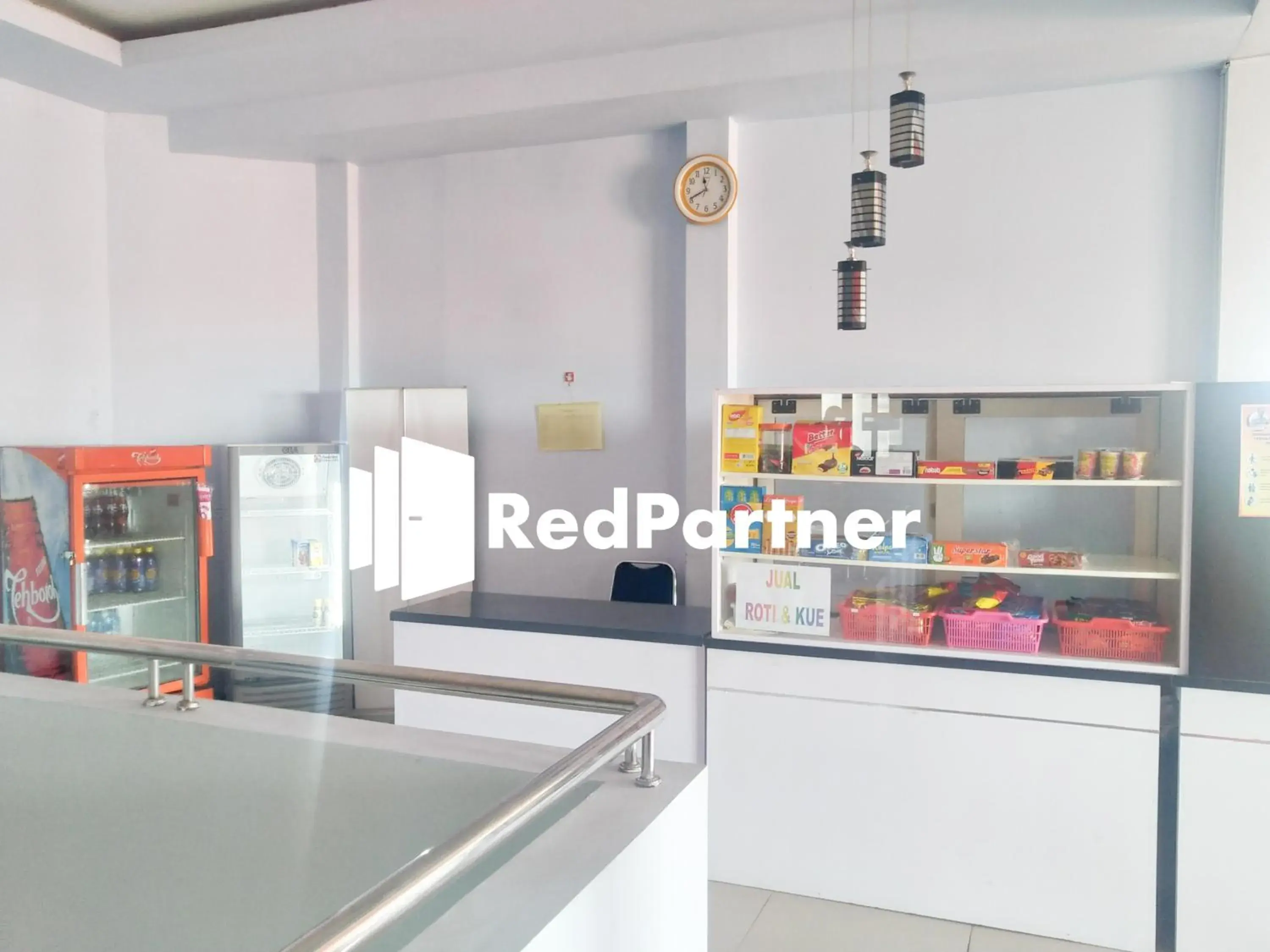 Lobby or reception in Riyani Residence At Jalan Ahmad Yani Pemalang Mitra RedDoorz Lobby or reception in Riyani Residence At Jalan Ahmad Yani Pemalang Mitra RedDoorz