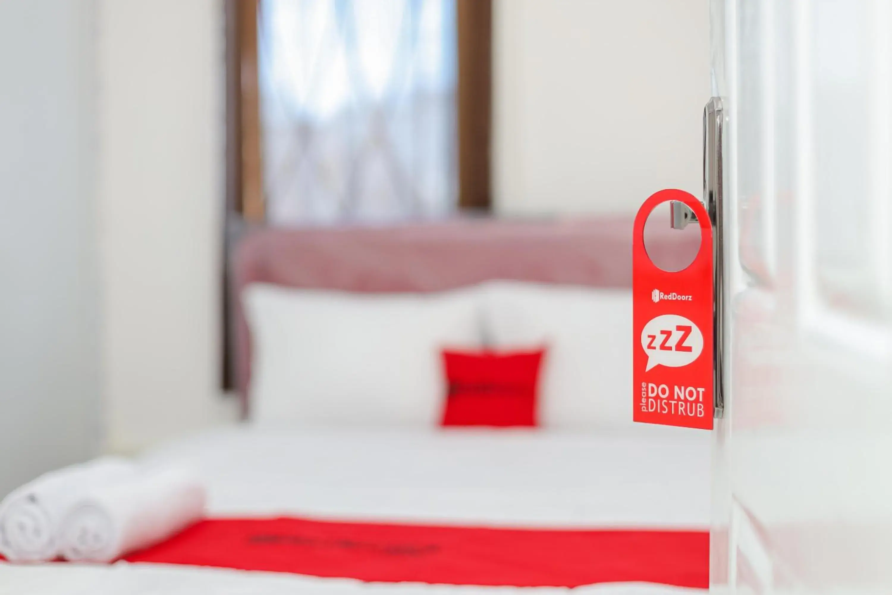 Bedroom, Bed in RedDoorz near Pasar Lama Serang Bedroom, Bed in RedDoorz near Pasar Lama Serang