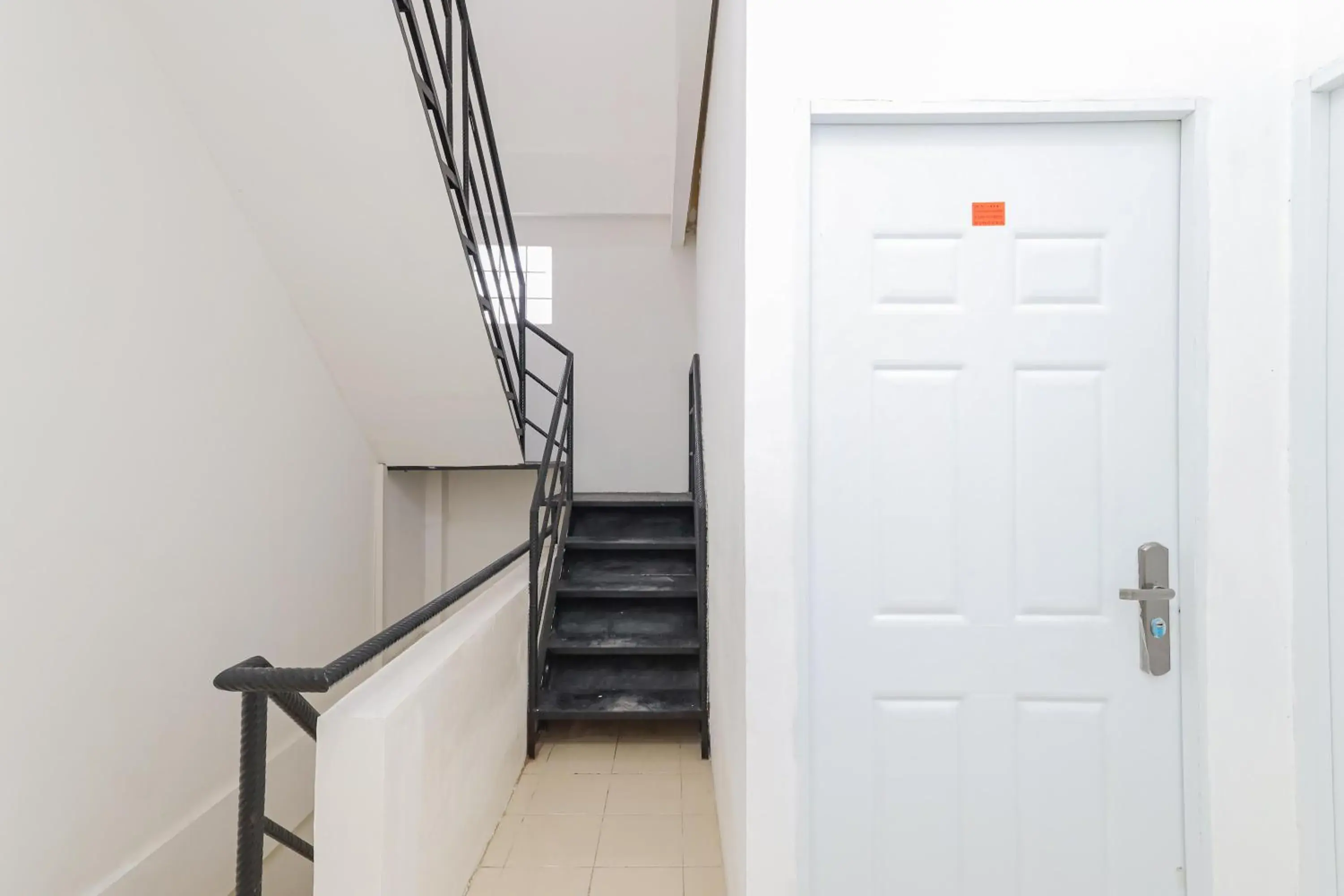 Property building in RedDoorz near Pasar Lama Serang Property building in RedDoorz near Pasar Lama Serang