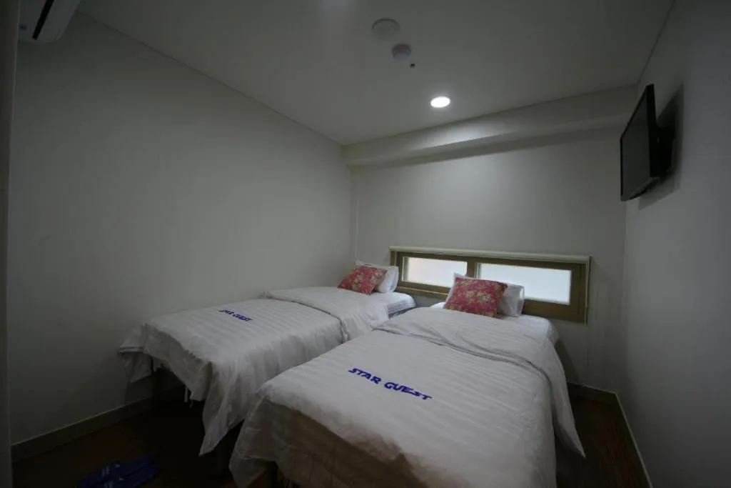 Bed in Star Guest House