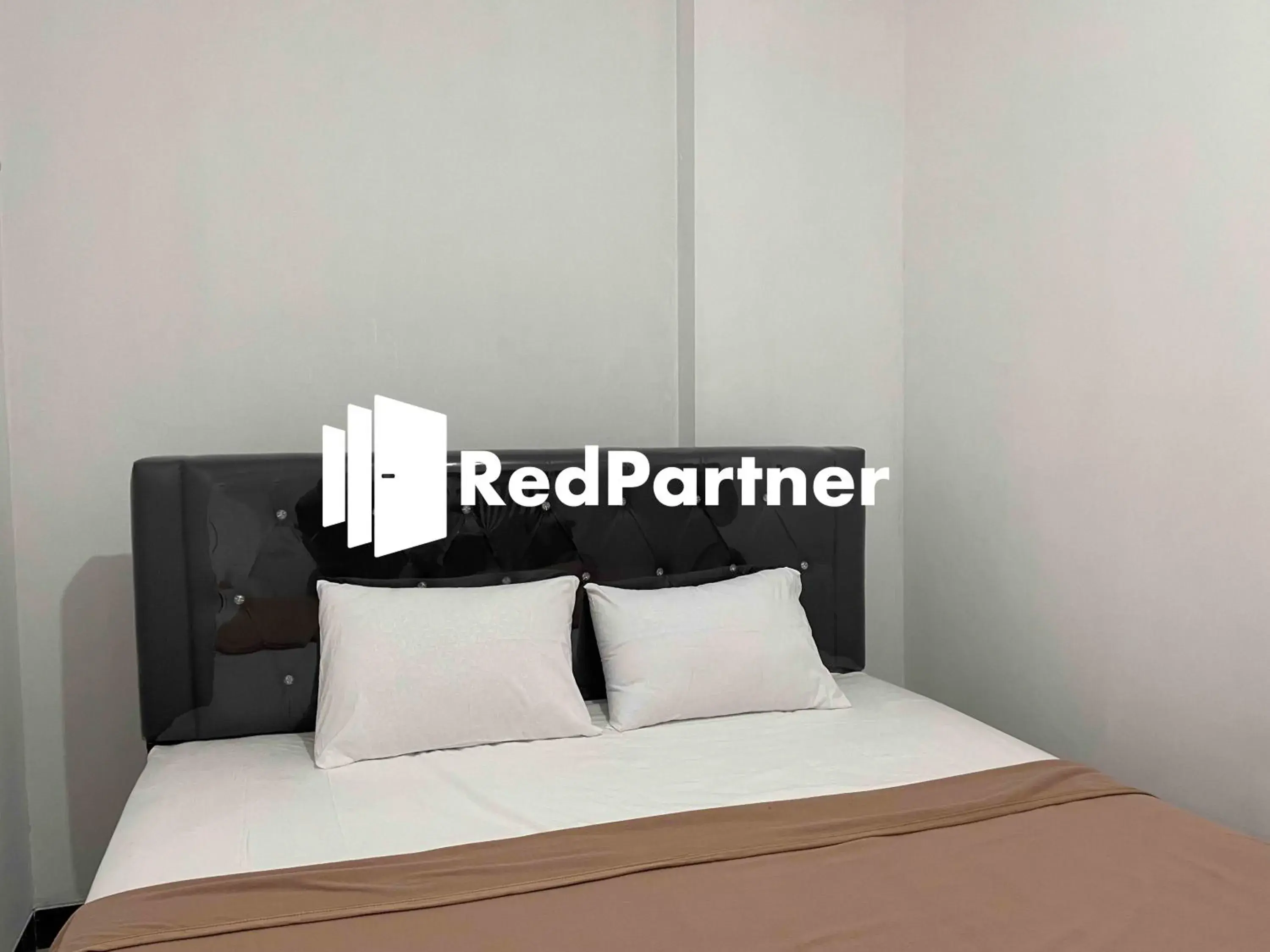 Bedroom, Bed in Hotel Pusponjolo Syariah Semarang Mitra RedDoorz Bedroom, Bed in Hotel Pusponjolo Syariah Semarang Mitra RedDoorz