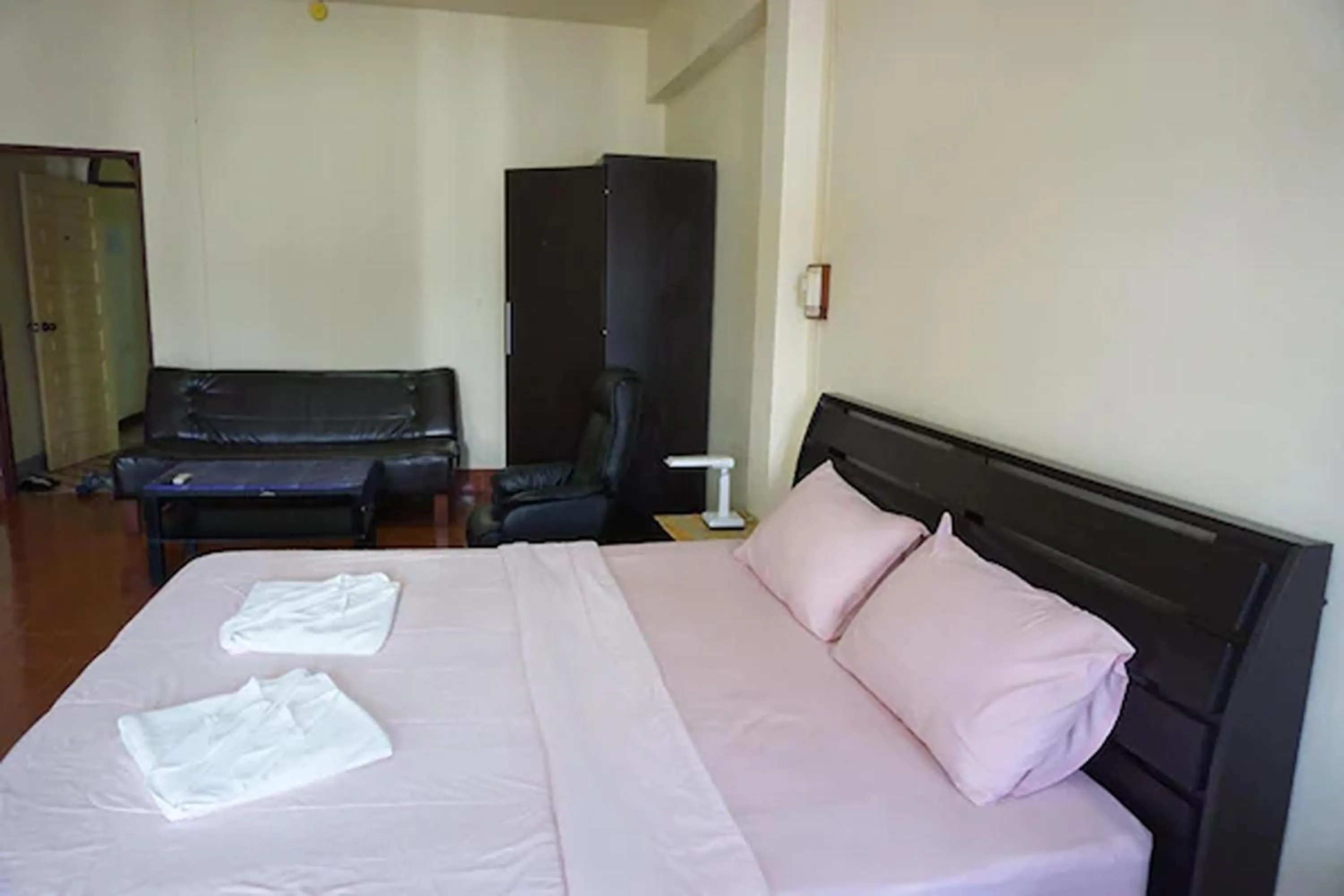 Bed in Sonya Residence