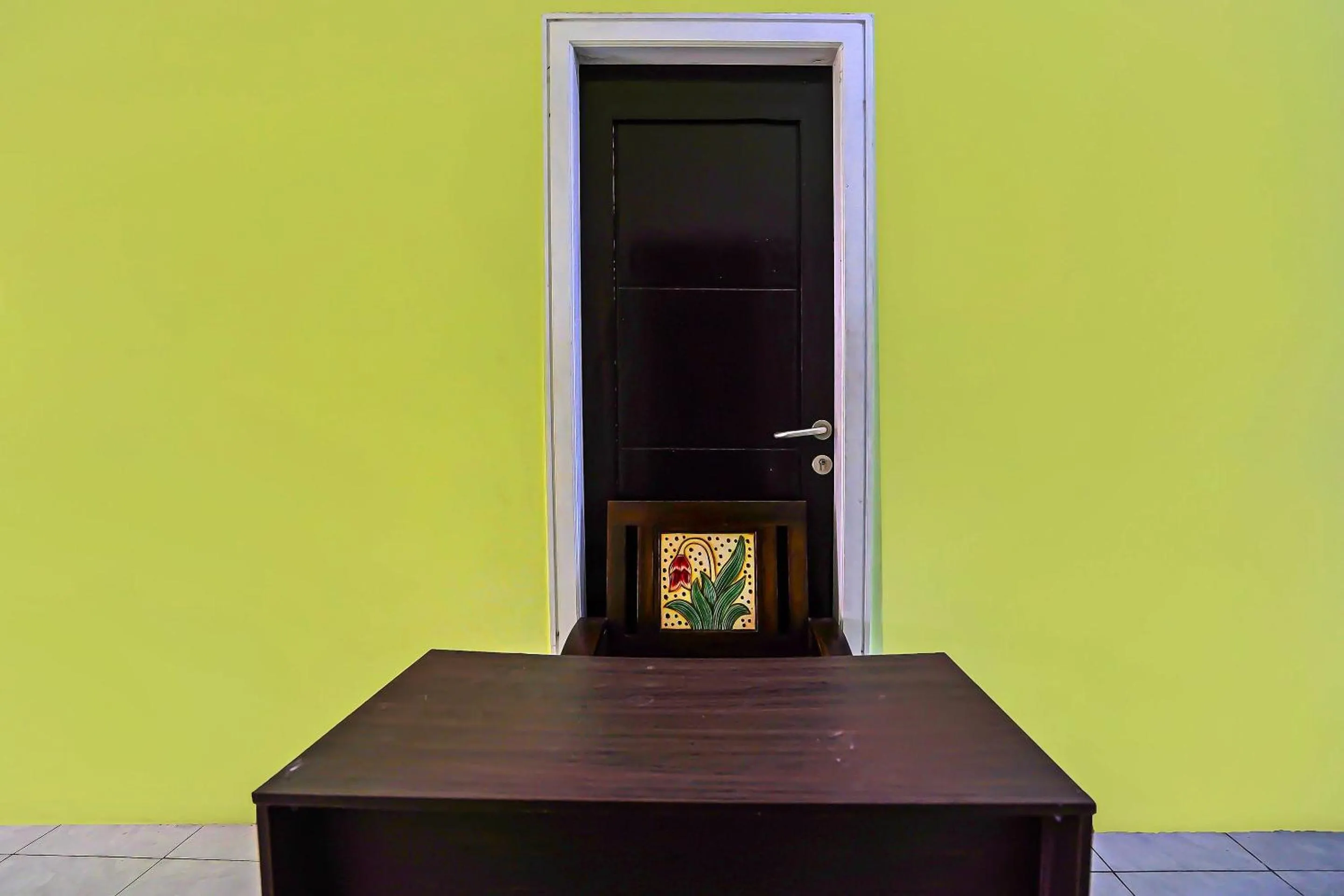 Lobby or reception in OYO Life 92474 Penginapan Rusunawa Ii