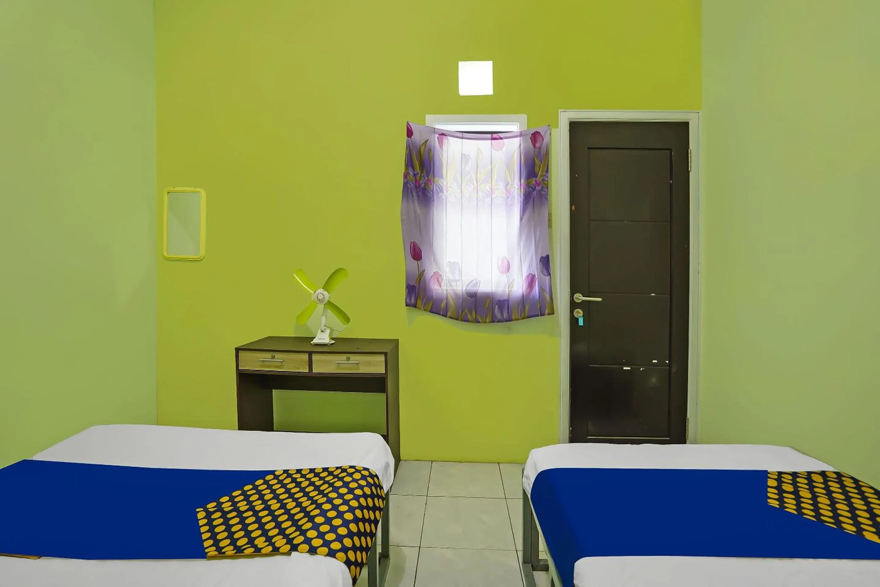 Bedroom, Bed in OYO Life 92474 Penginapan Rusunawa Ii